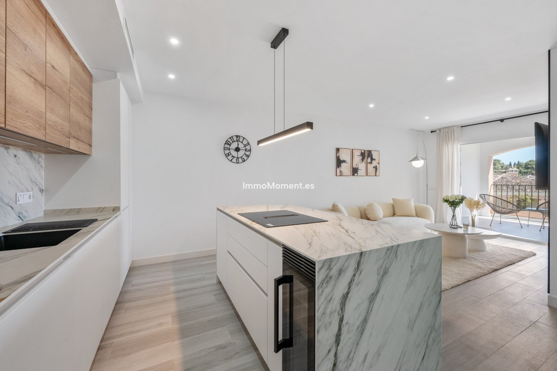 Resale - Apartment - Marbella - Nueva Andalucía