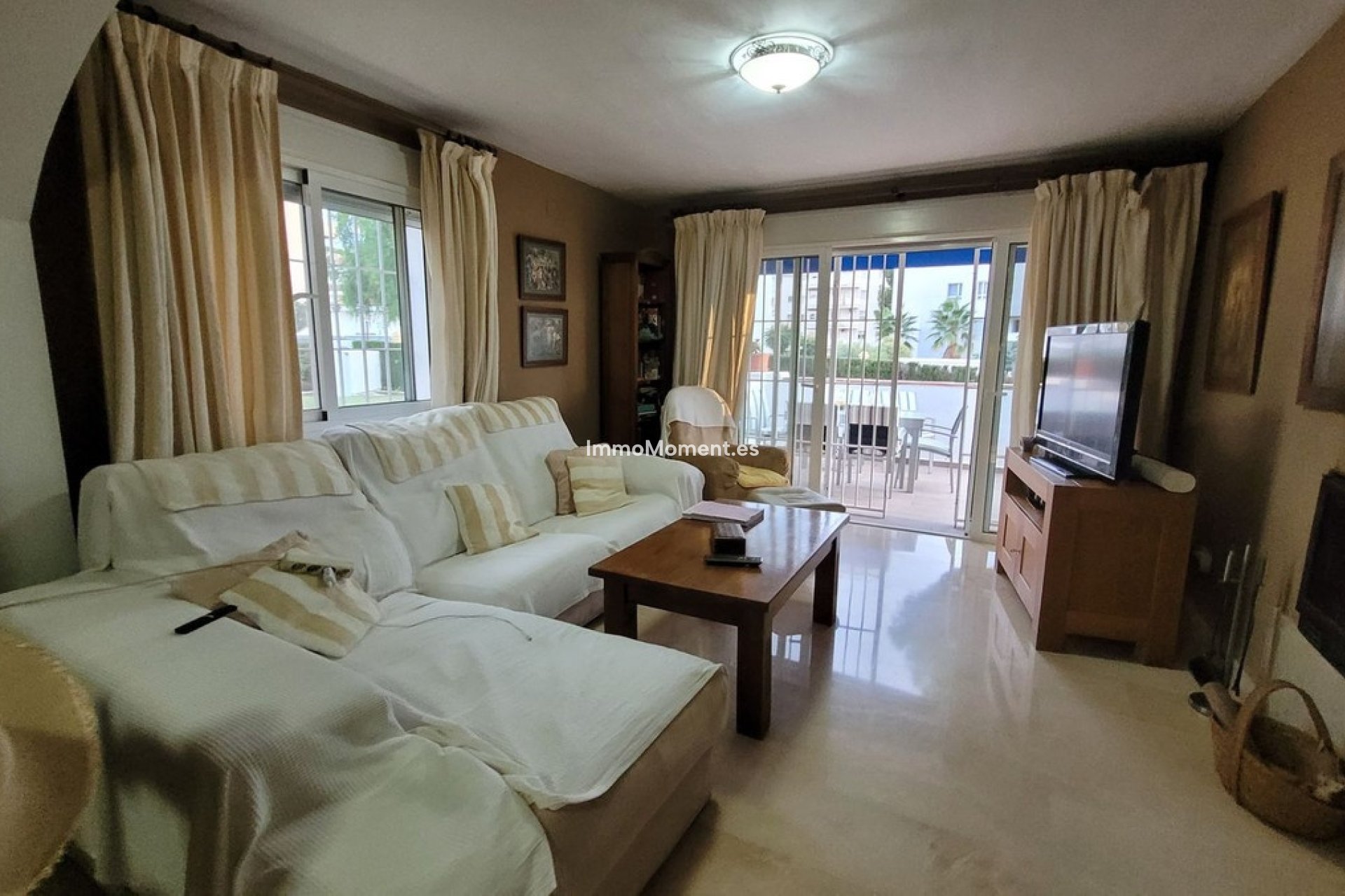 Resale - Apartment - Marbella - Nueva Andalucía