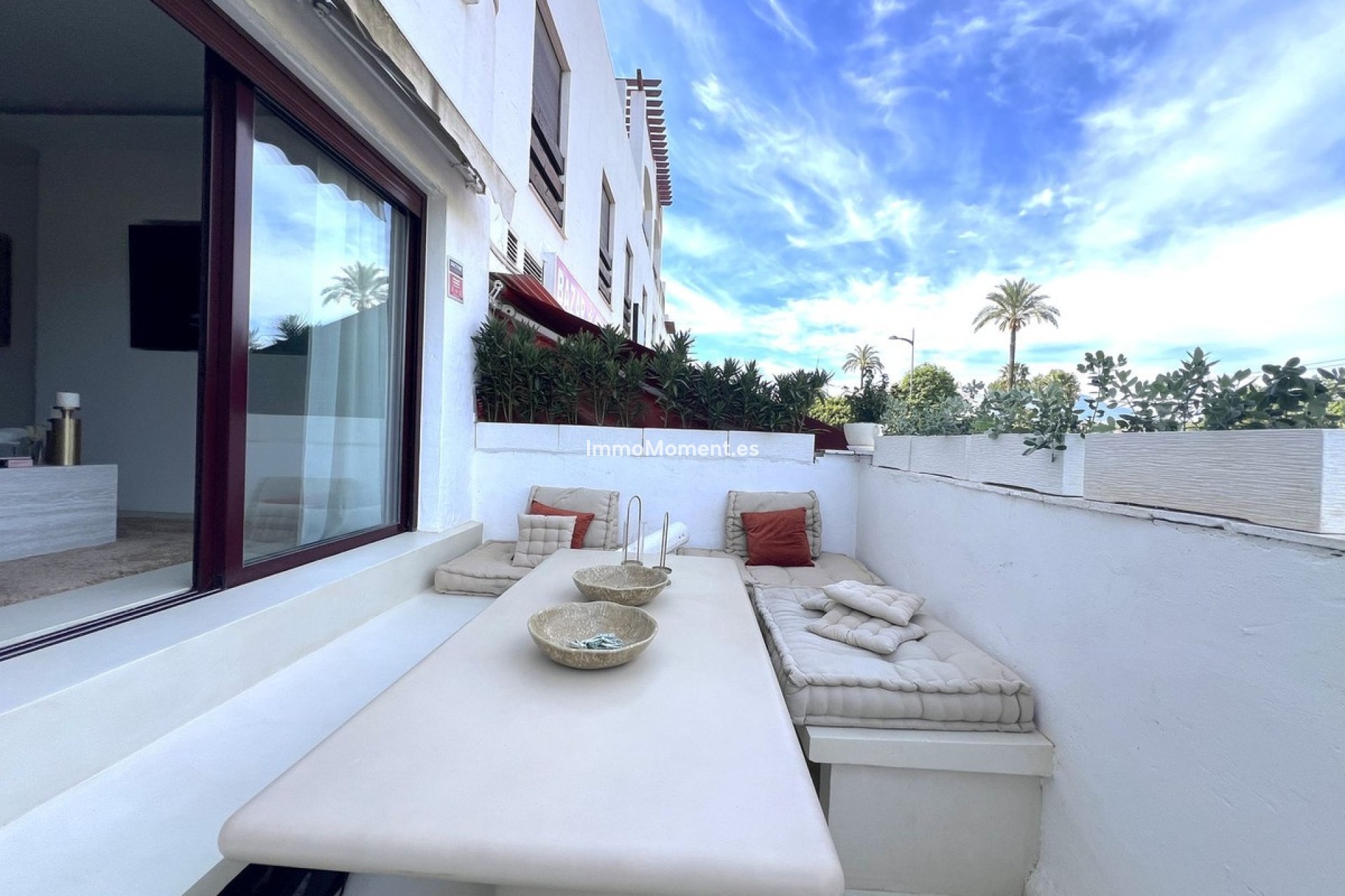 Resale - Apartment - Marbella - Nueva Andalucía