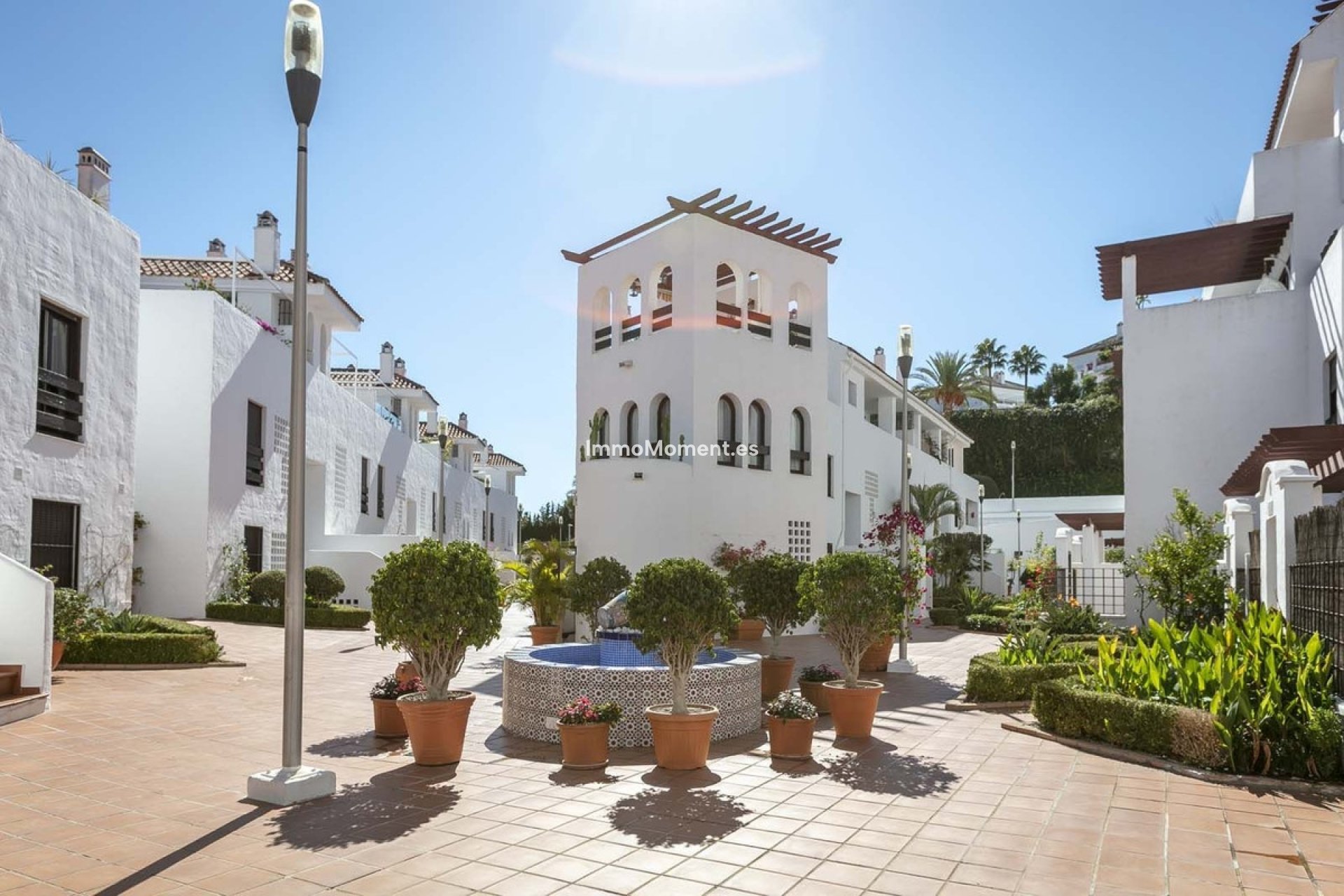 Resale - Apartment - Marbella - Nueva Andalucía
