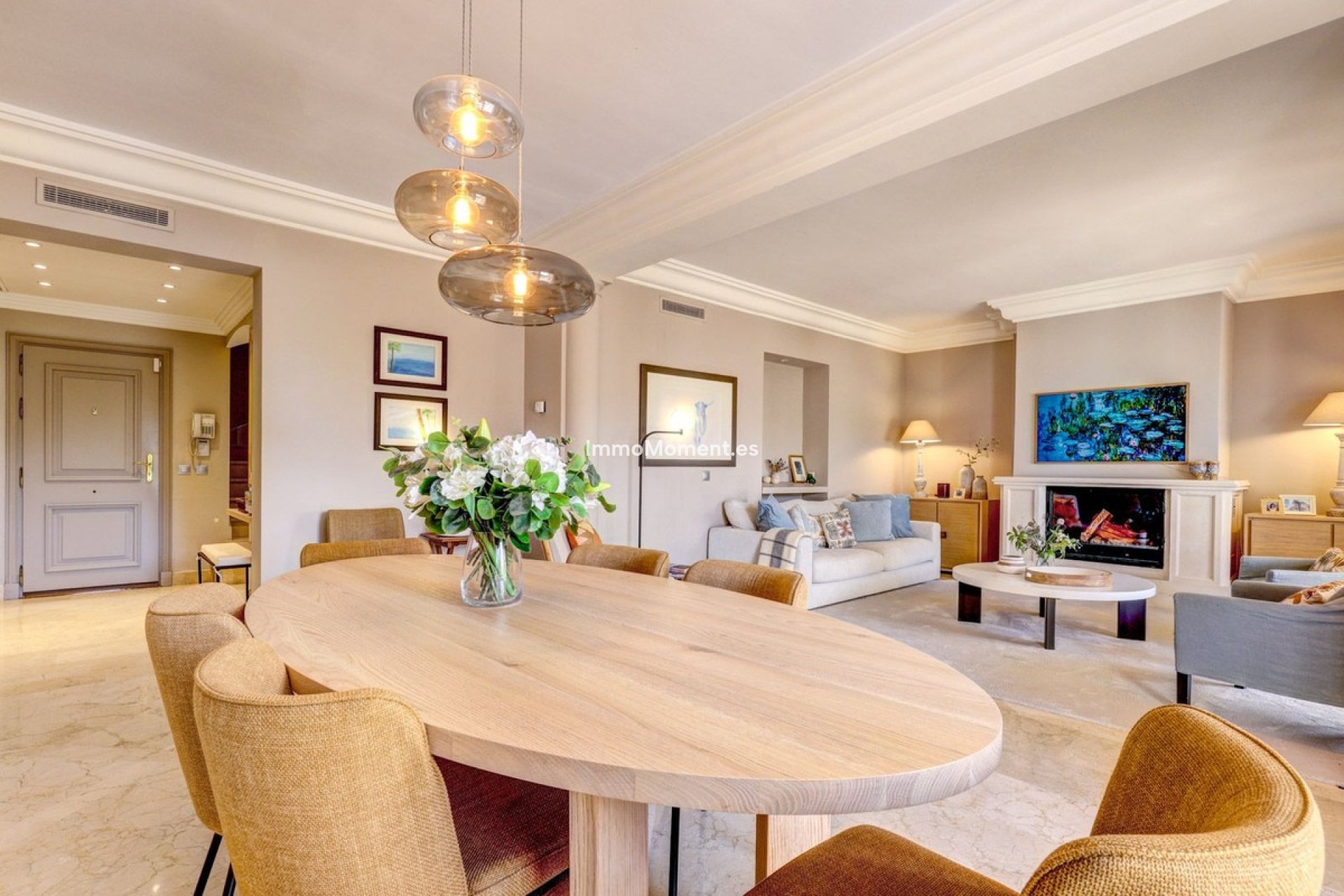 Resale - Apartment - Marbella - Nueva Andalucía