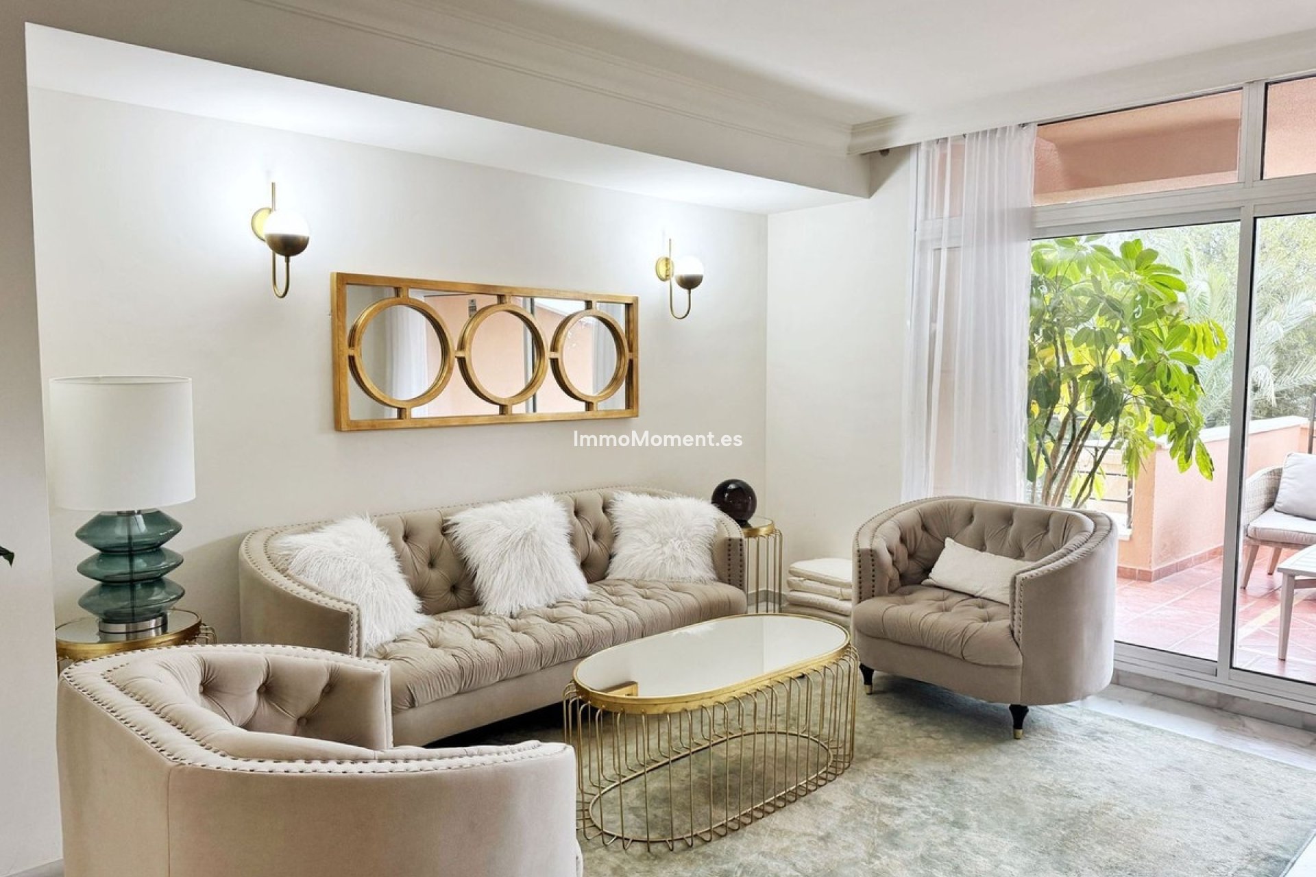 Resale - Apartment - Marbella - Nueva Andalucía