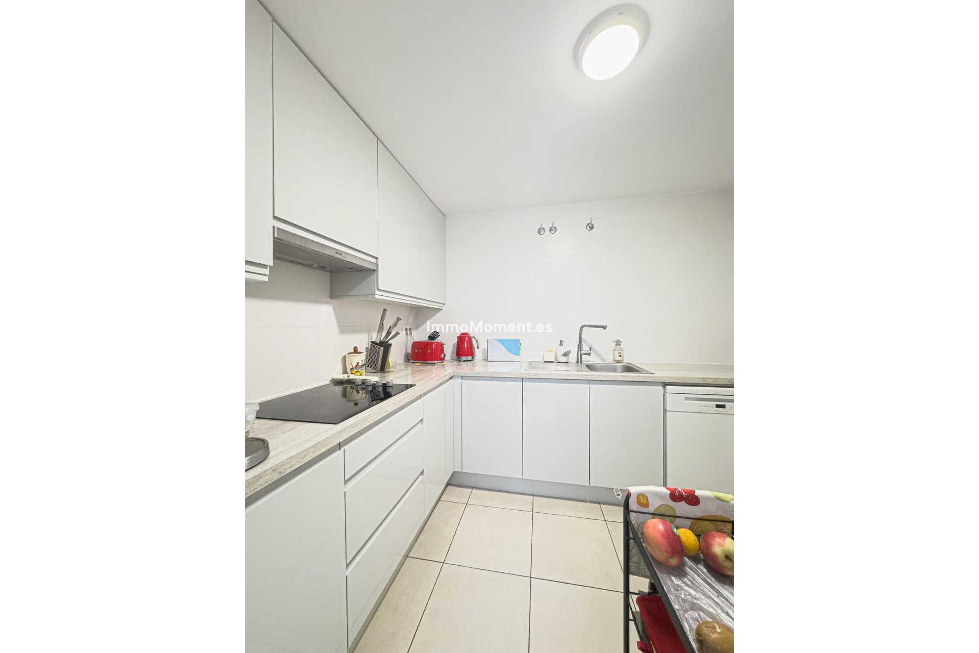 Resale - Apartment - Marbella - Nueva Andalucía