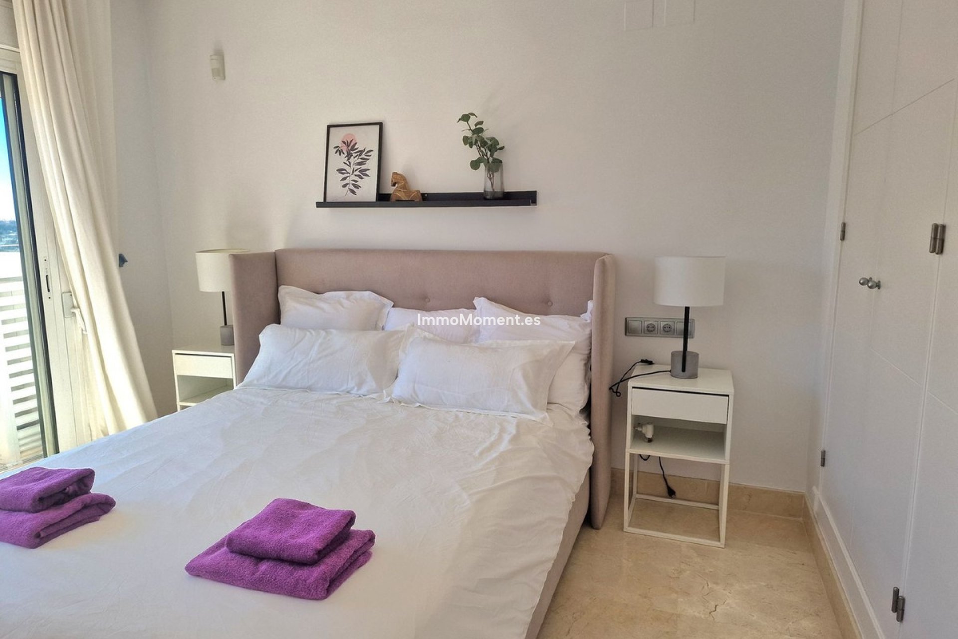 Resale - Apartment - Marbella - Nueva Andalucía
