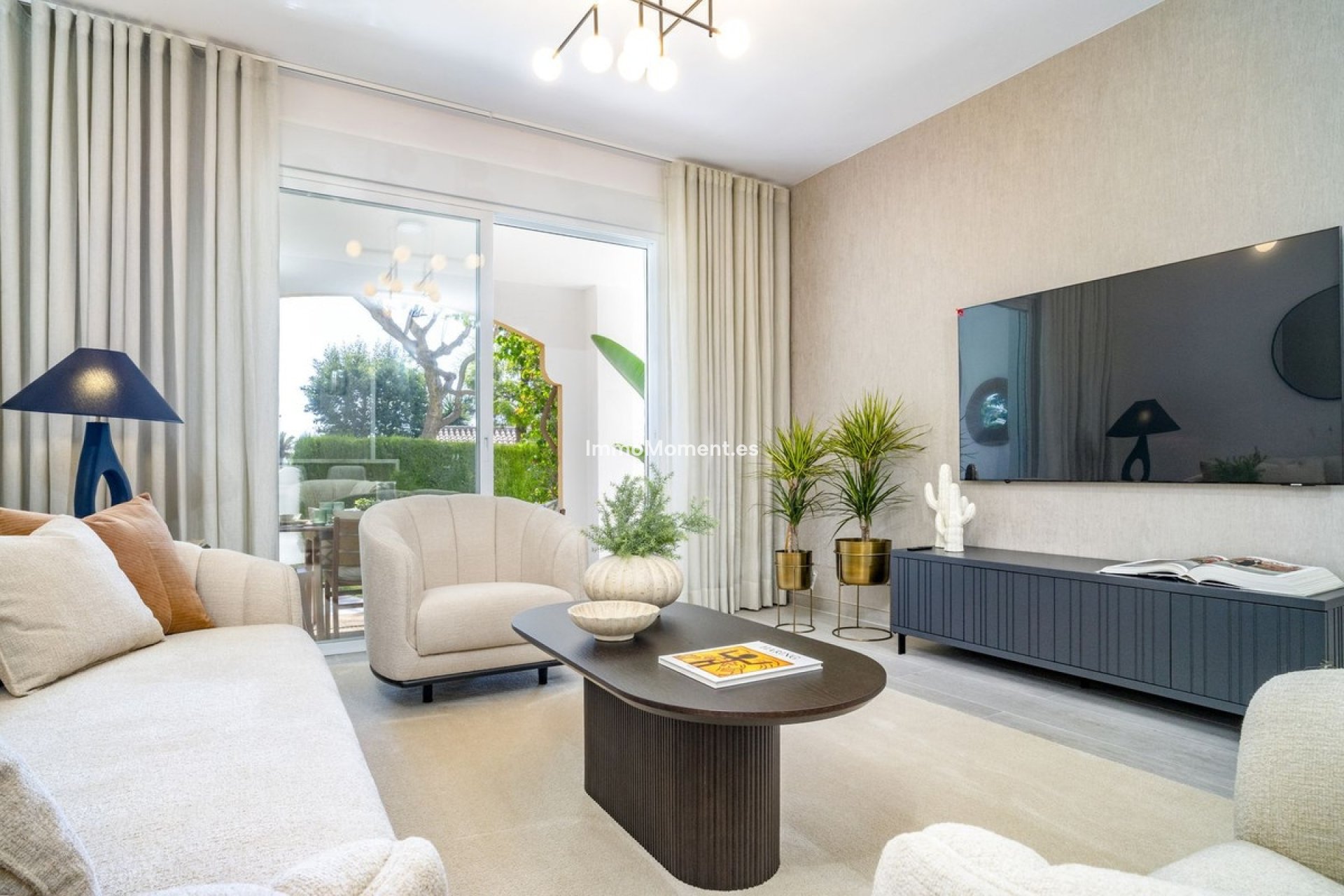 Resale - Apartment - Marbella - Nueva Andalucía