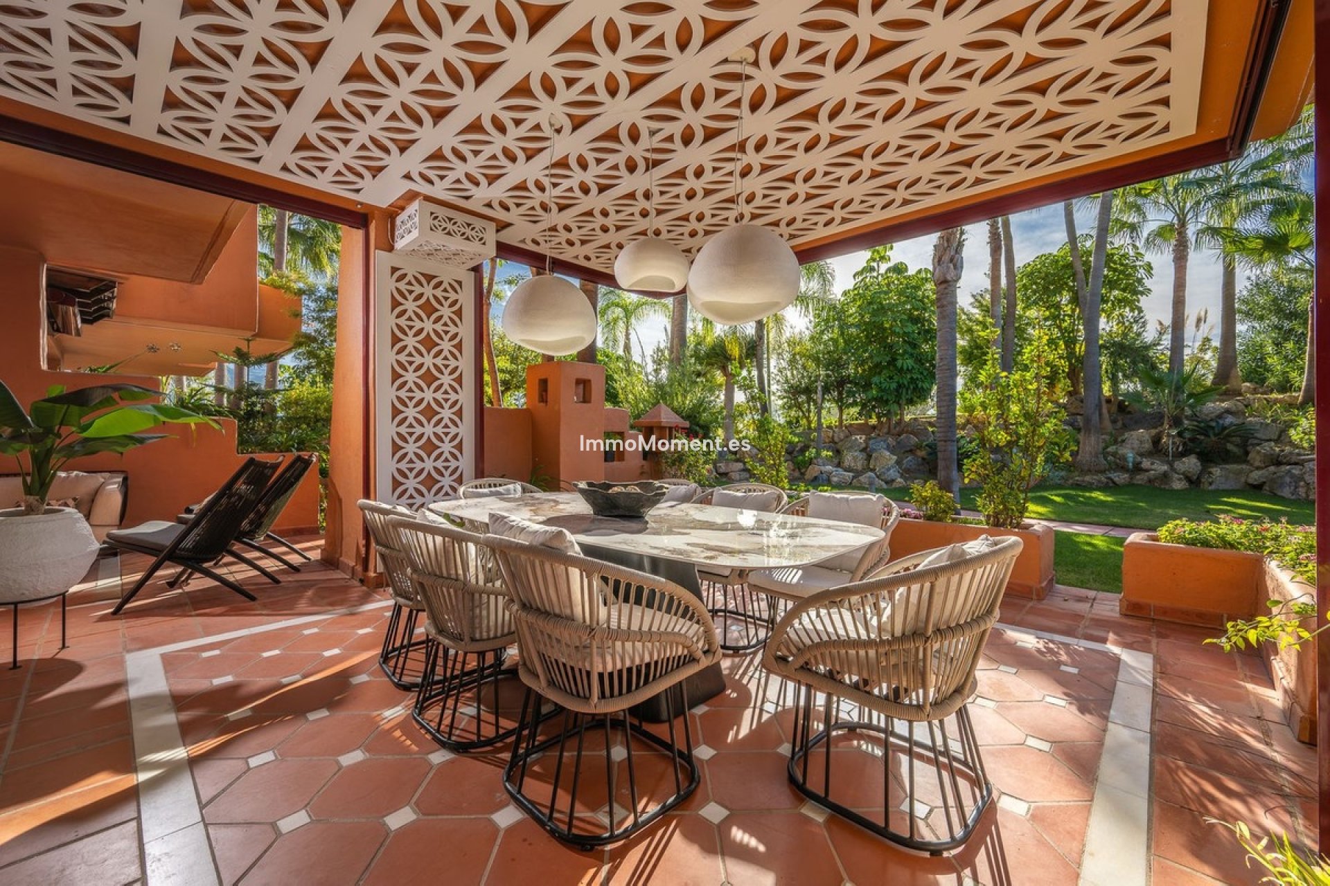 Resale - Apartment - Marbella - Nueva Andalucía