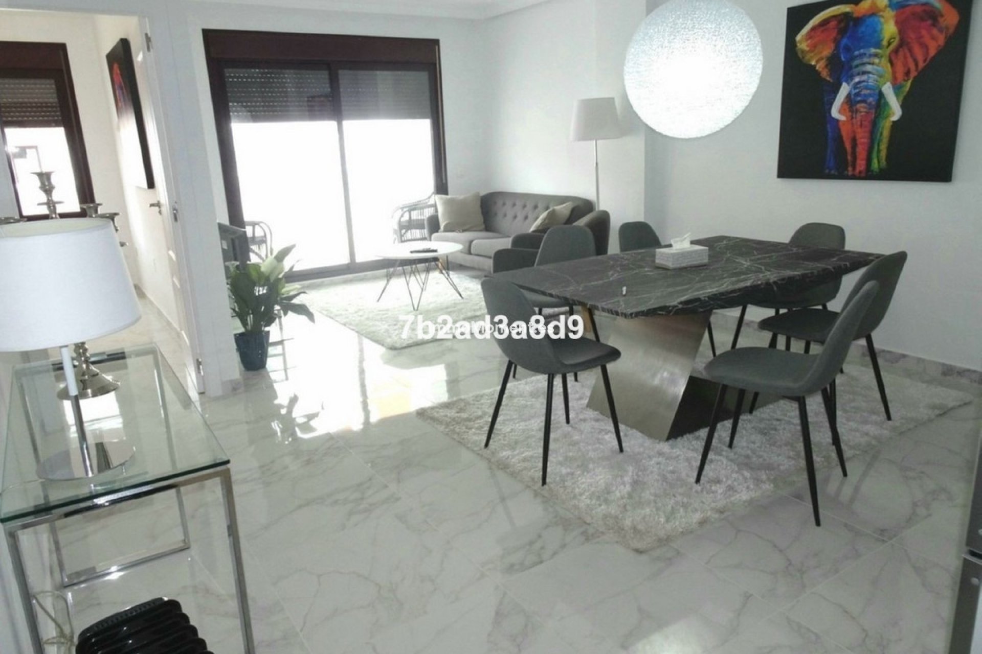 Resale - Apartment - Marbella - Nueva Andalucía