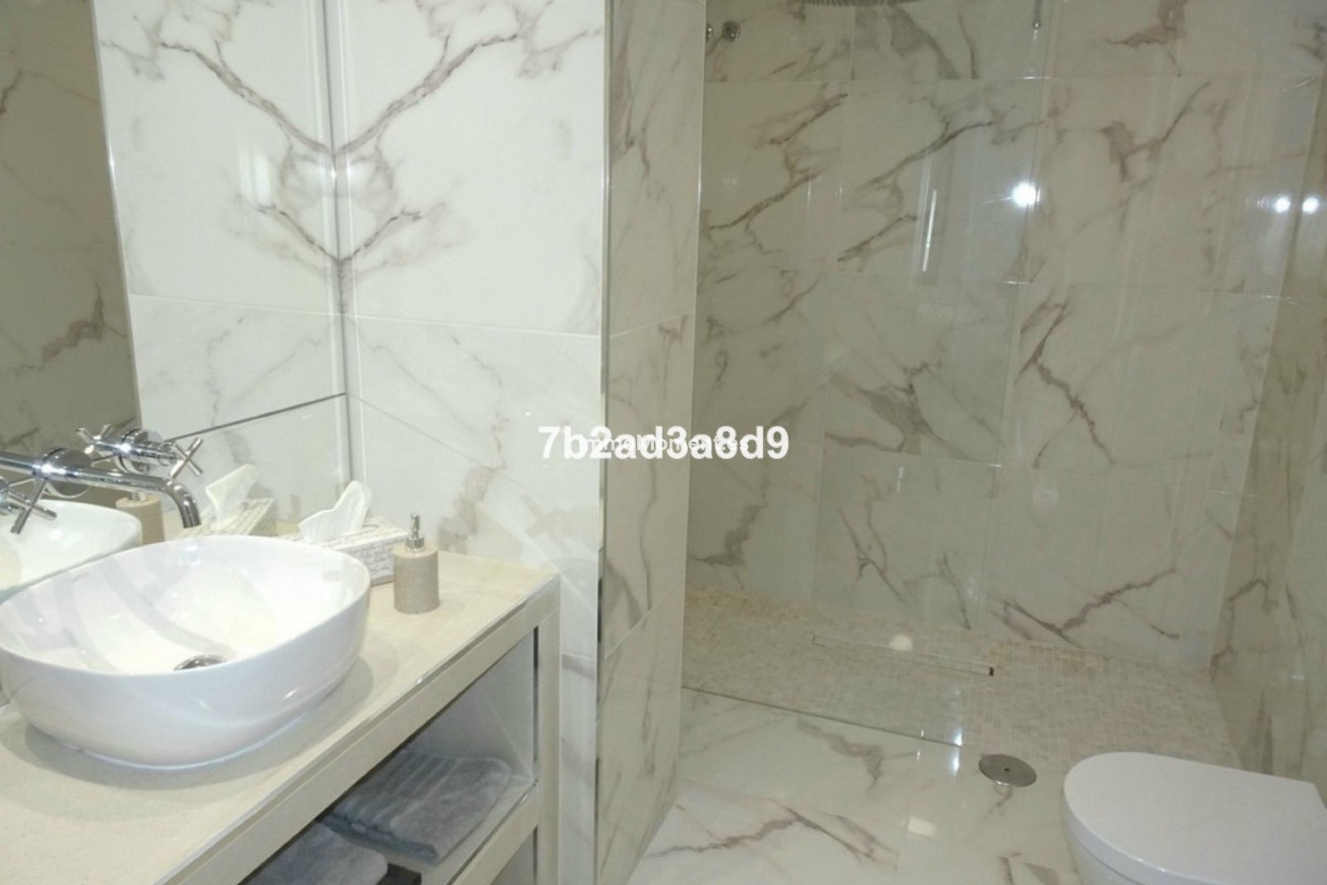 Resale - Apartment - Marbella - Nueva Andalucía