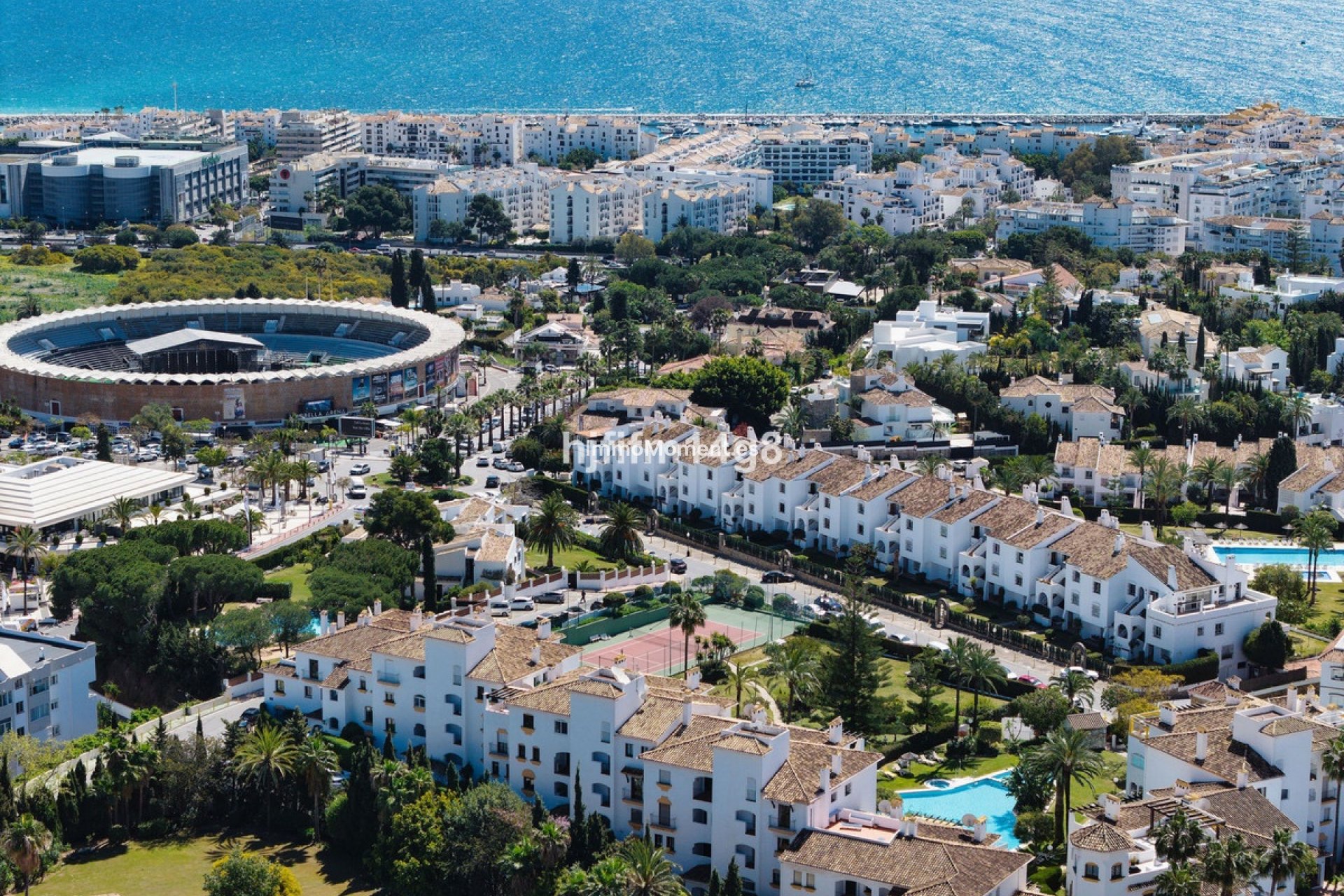 Resale - Apartment - Marbella - Nueva Andalucía