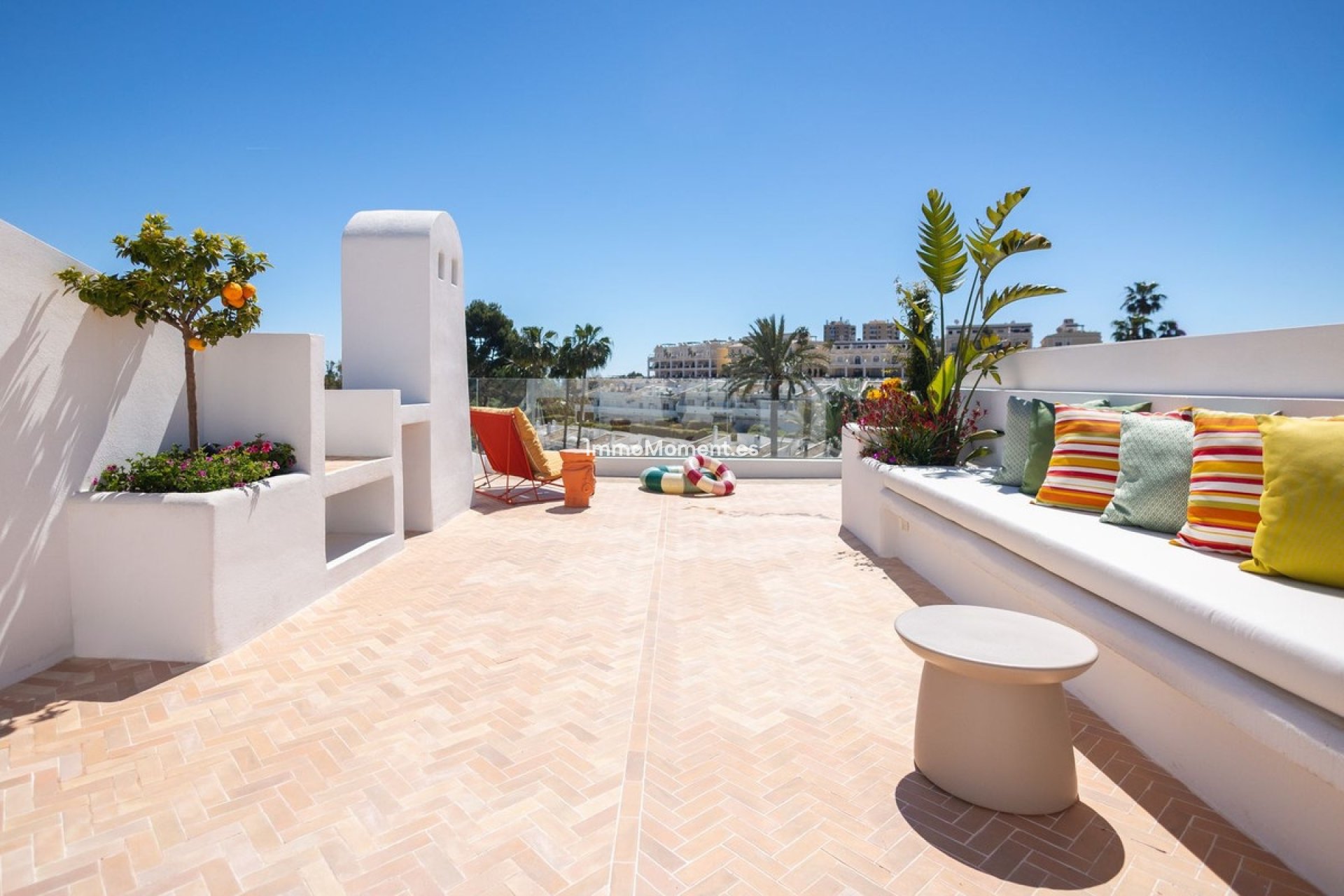 Resale - Apartment - Marbella - Nueva Andalucía