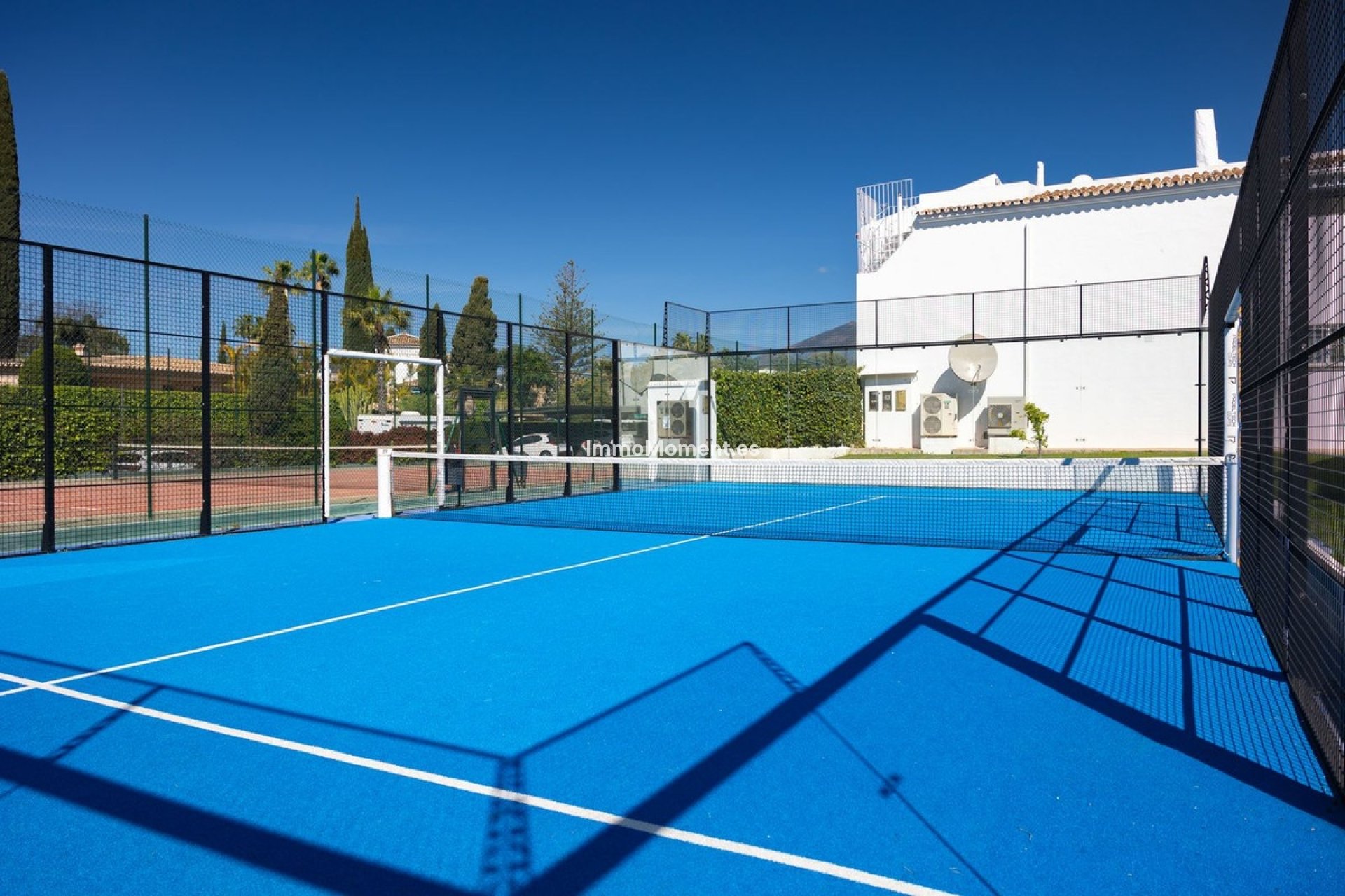 Resale - Apartment - Marbella - Nueva Andalucía