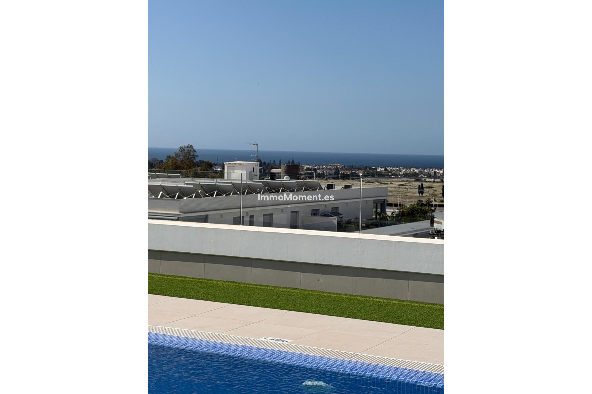 Resale - Apartment - Marbella - Nueva Andalucía