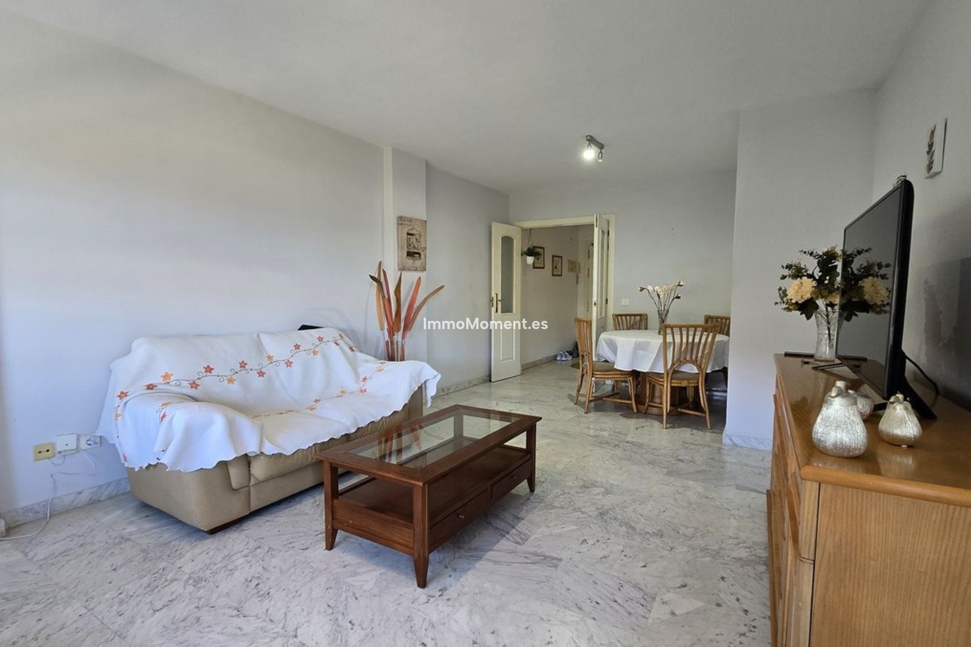 Resale - Apartment - Marbella - Nueva Andalucía