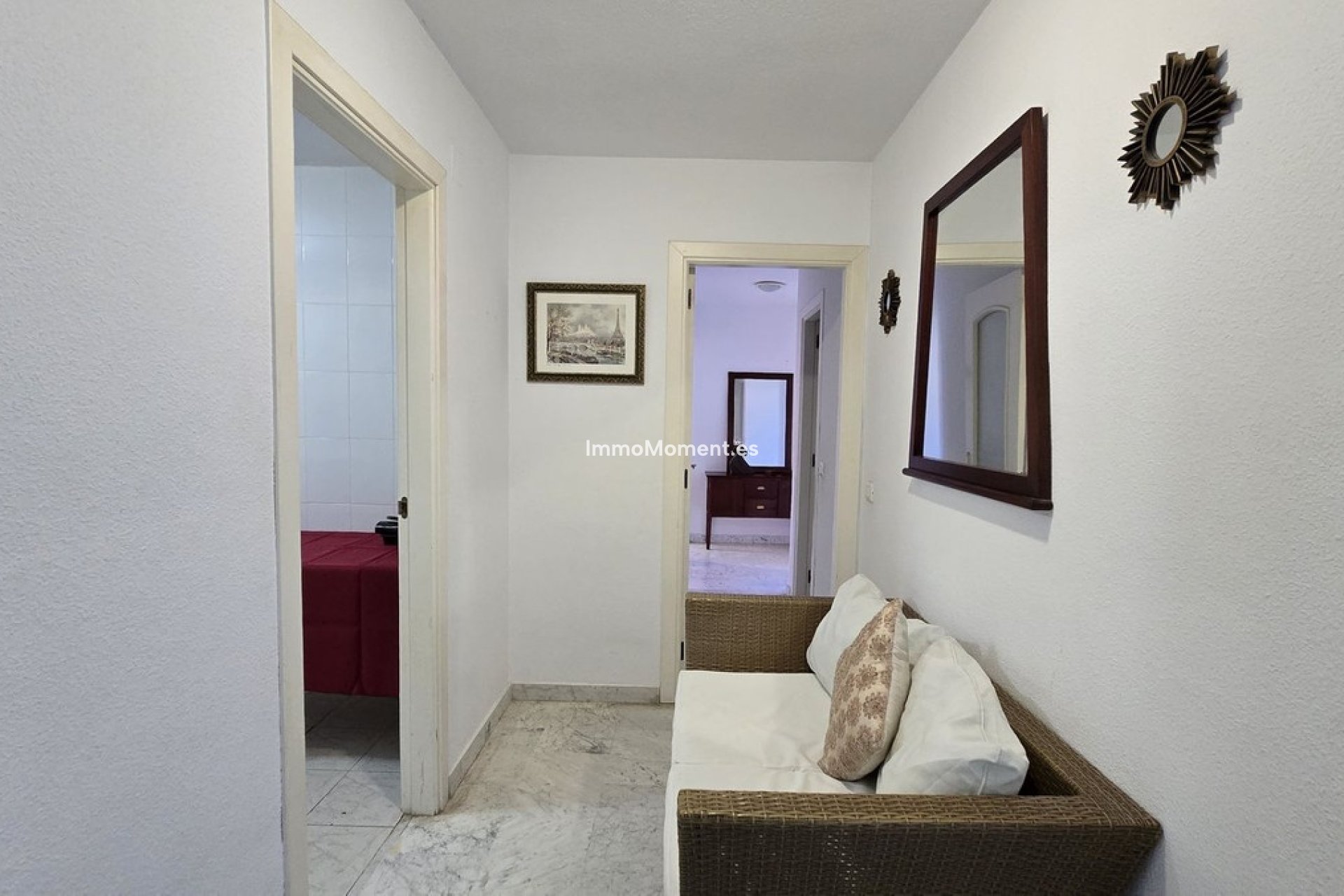 Resale - Apartment - Marbella - Nueva Andalucía