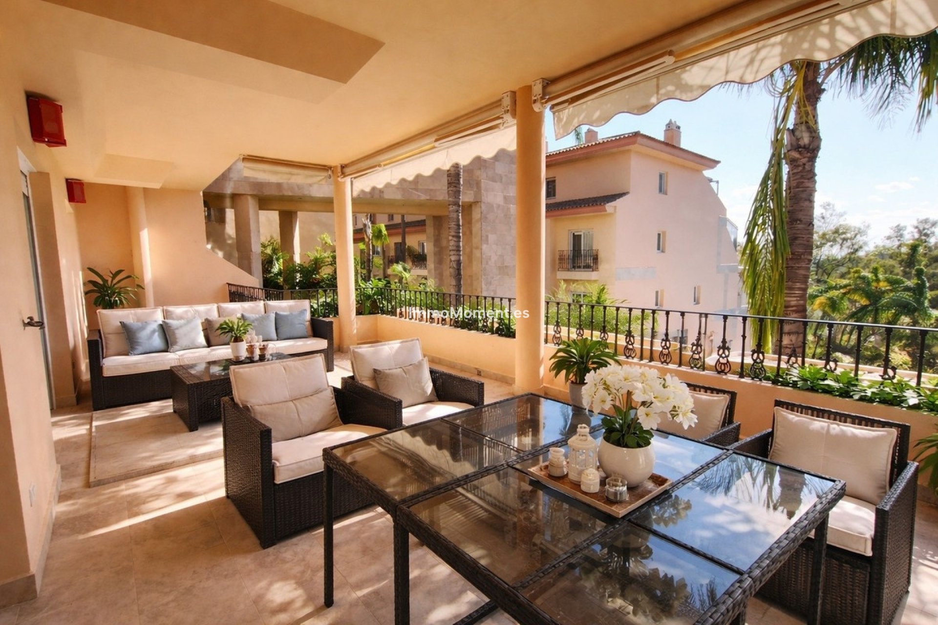 Resale - Apartment - Marbella - Nueva Andalucía