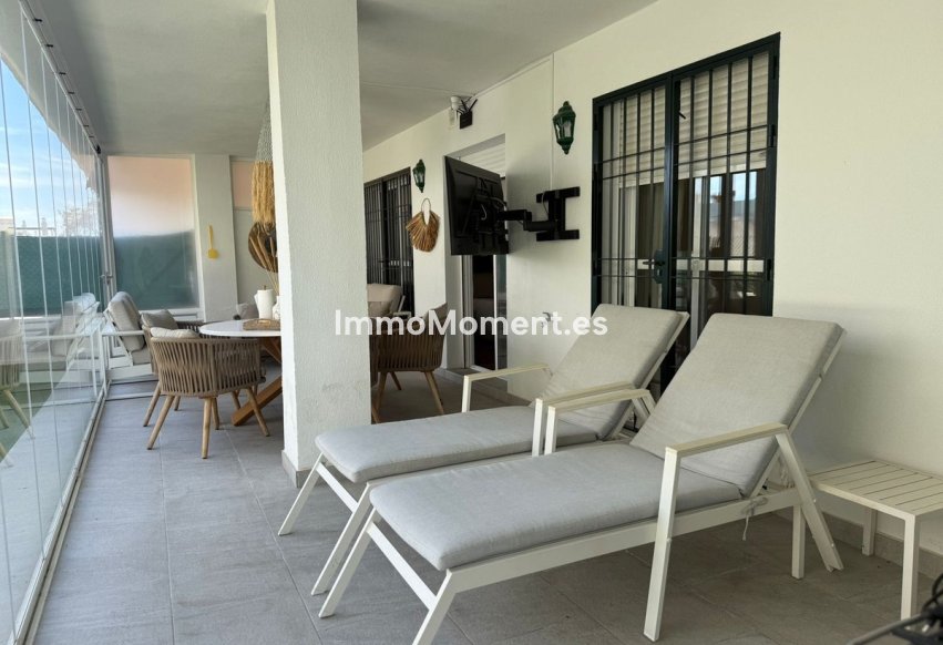 Resale - Apartment - Marbella - Nueva Andalucía