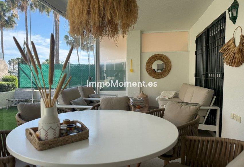 Resale - Apartment - Marbella - Nueva Andalucía