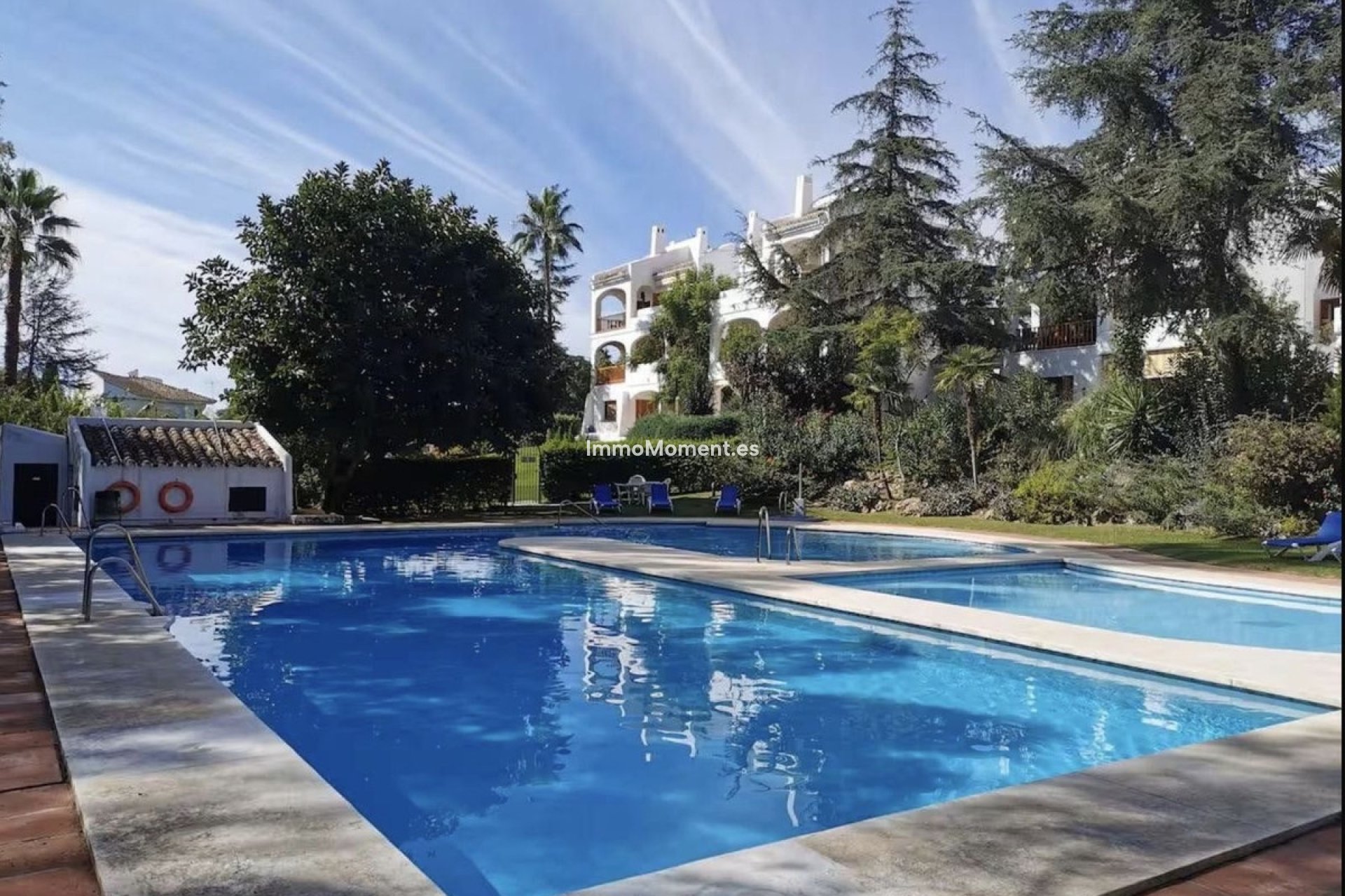 Resale - Apartment - Marbella - Nueva Andalucía