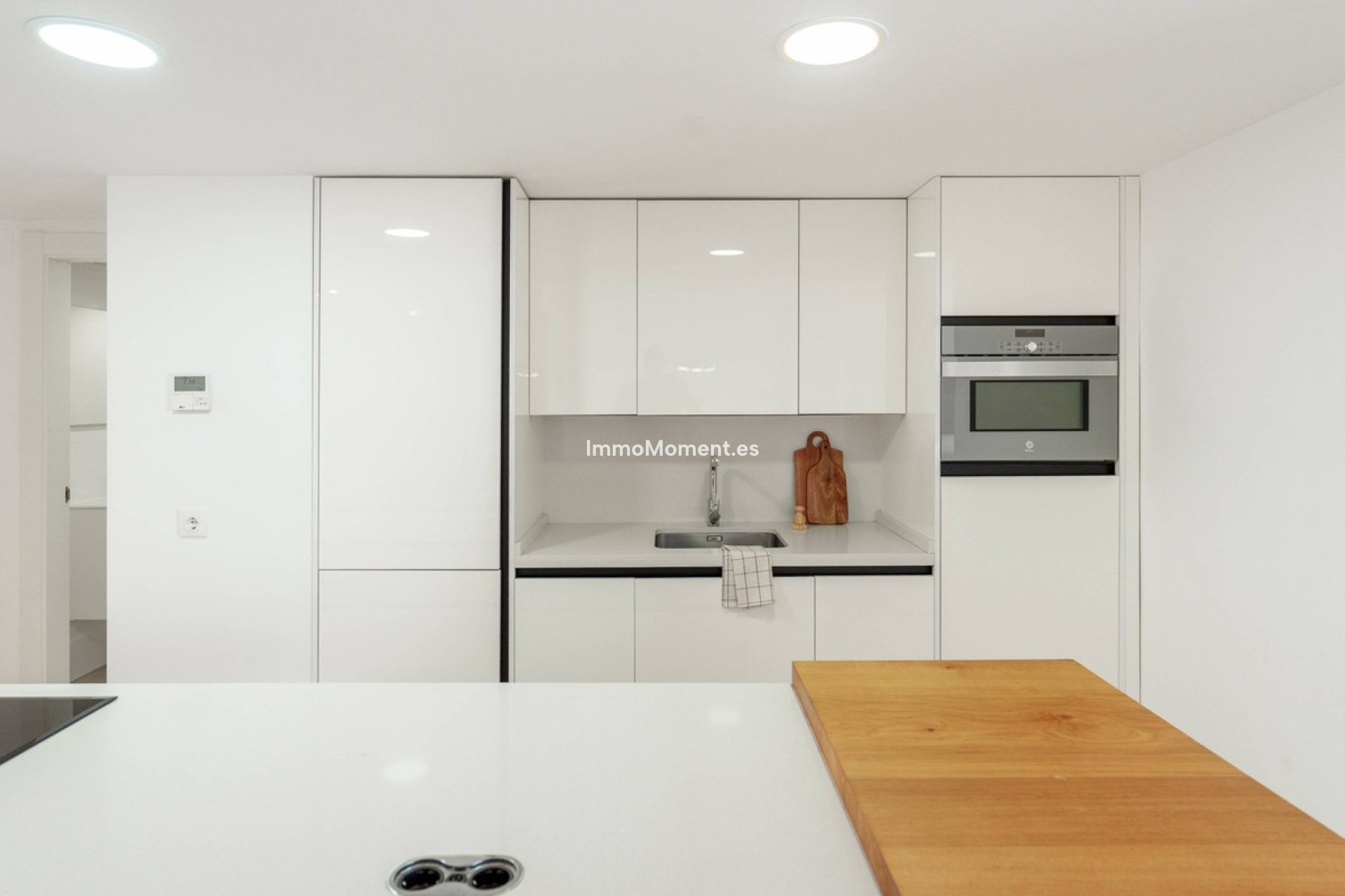 Resale - Apartment - Marbella - Nueva Andalucía