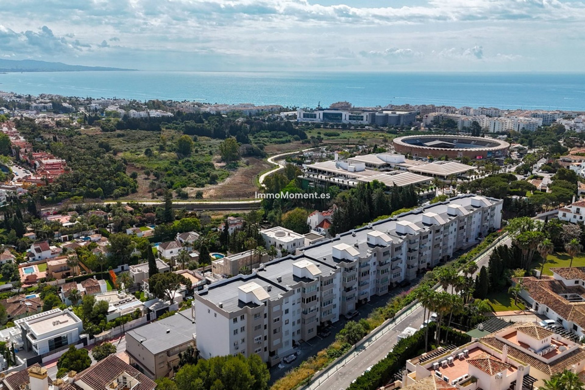 Resale - Apartment - Marbella - Nueva Andalucía