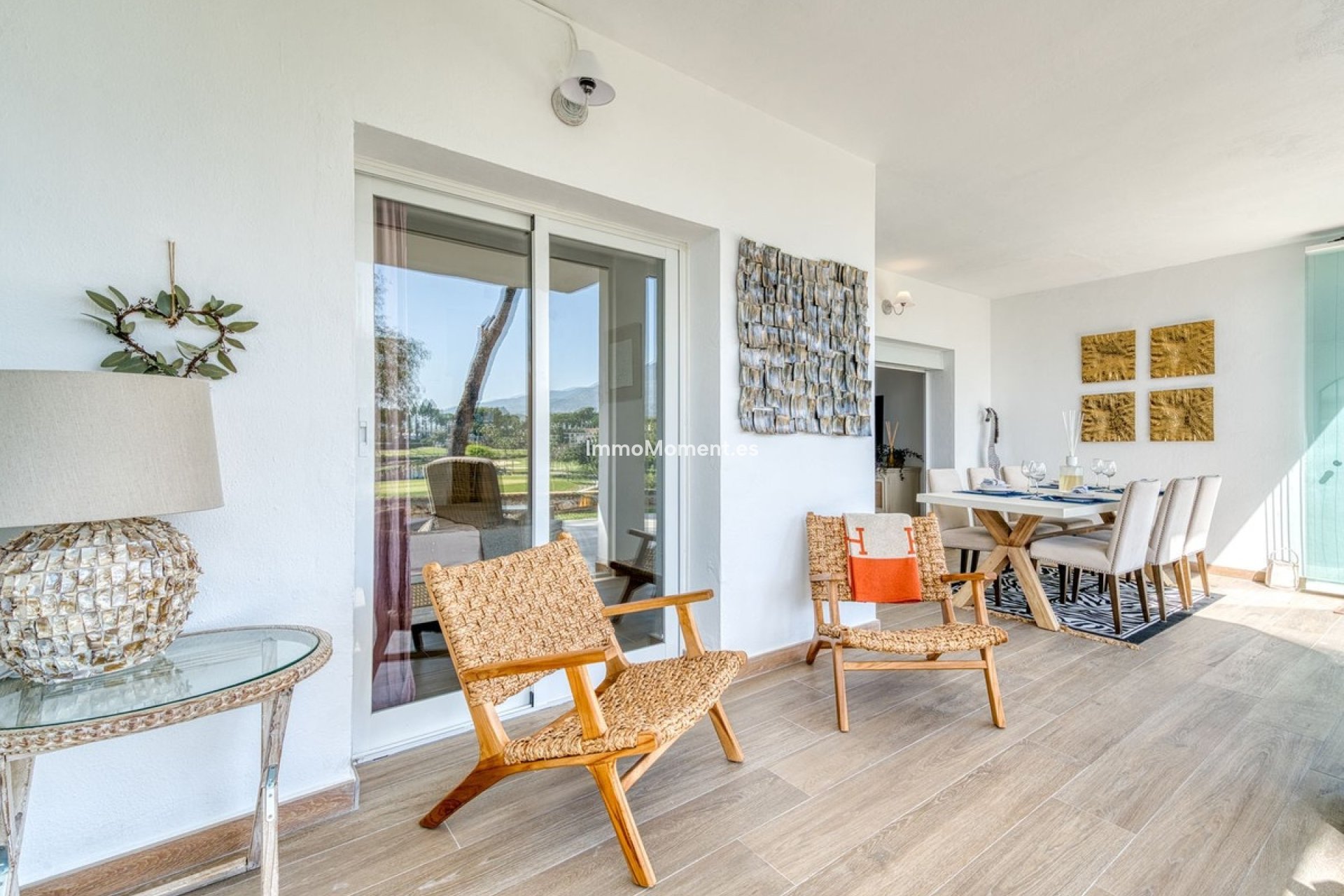 Resale - Apartment - Marbella - Nueva Andalucía