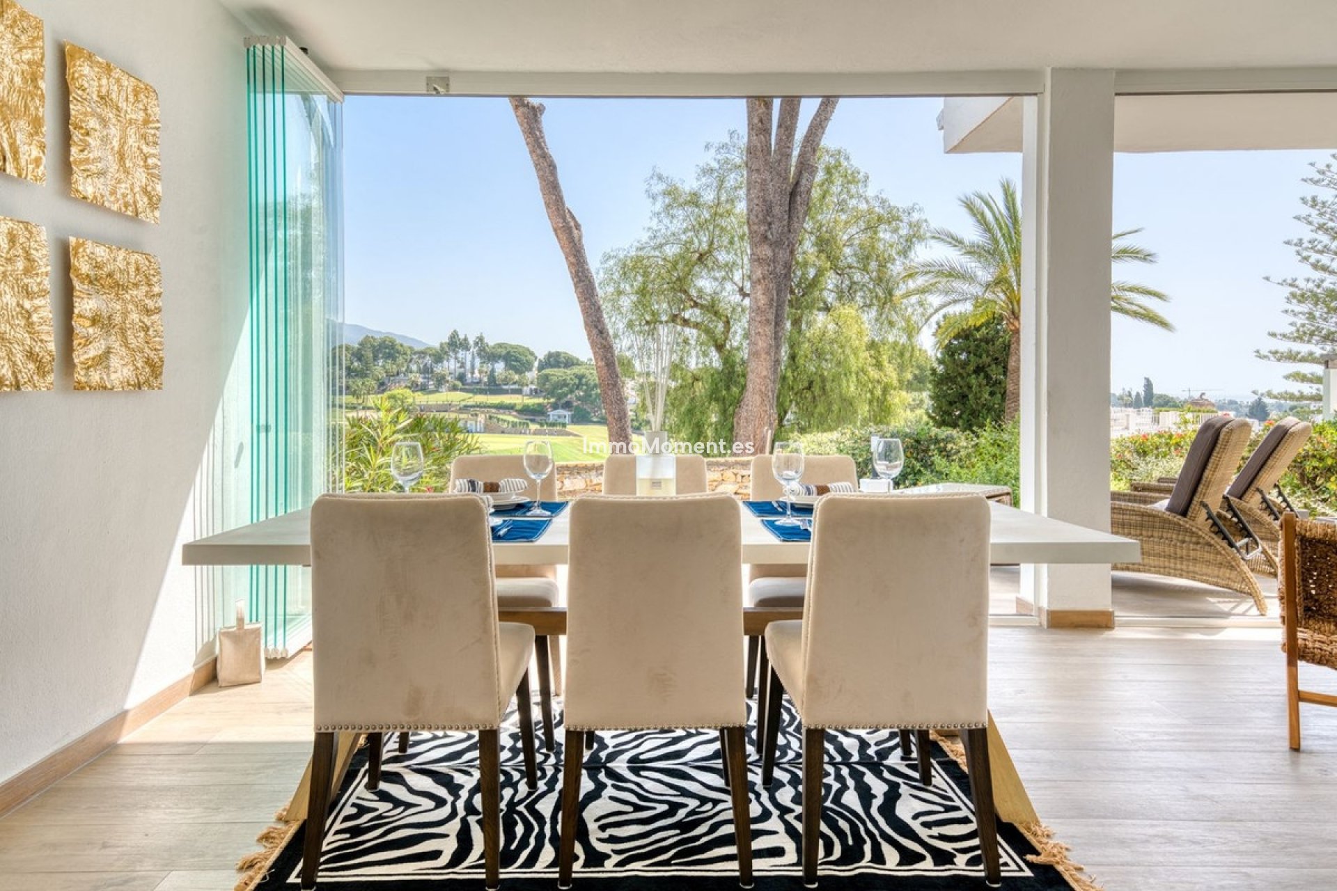 Resale - Apartment - Marbella - Nueva Andalucía
