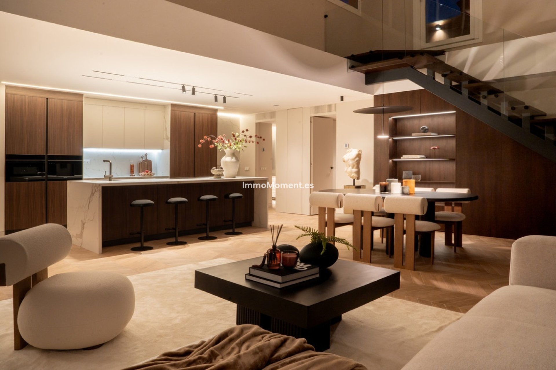 Resale - Apartment - Marbella - Nueva Andalucía