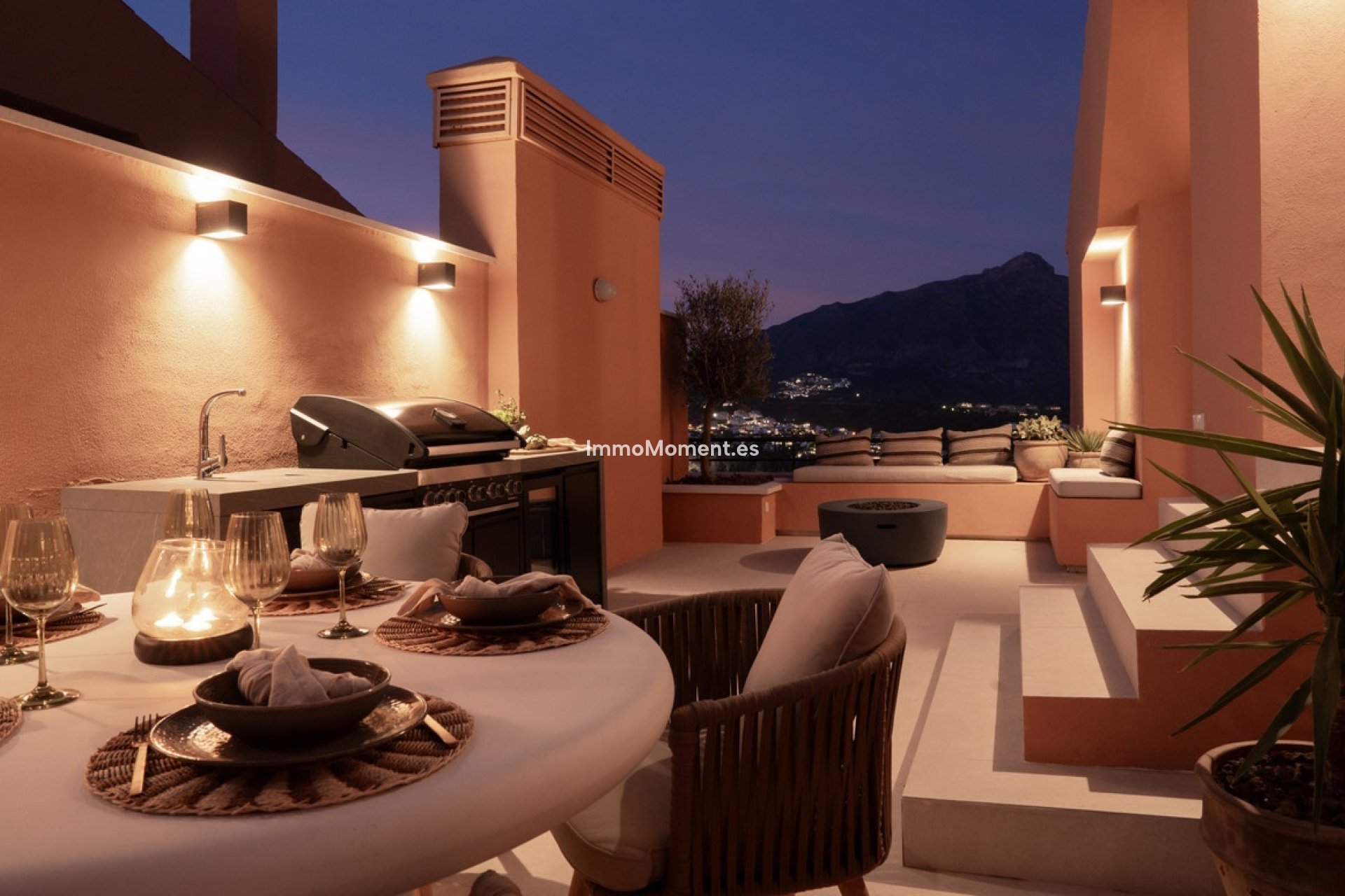 Resale - Apartment - Marbella - Nueva Andalucía