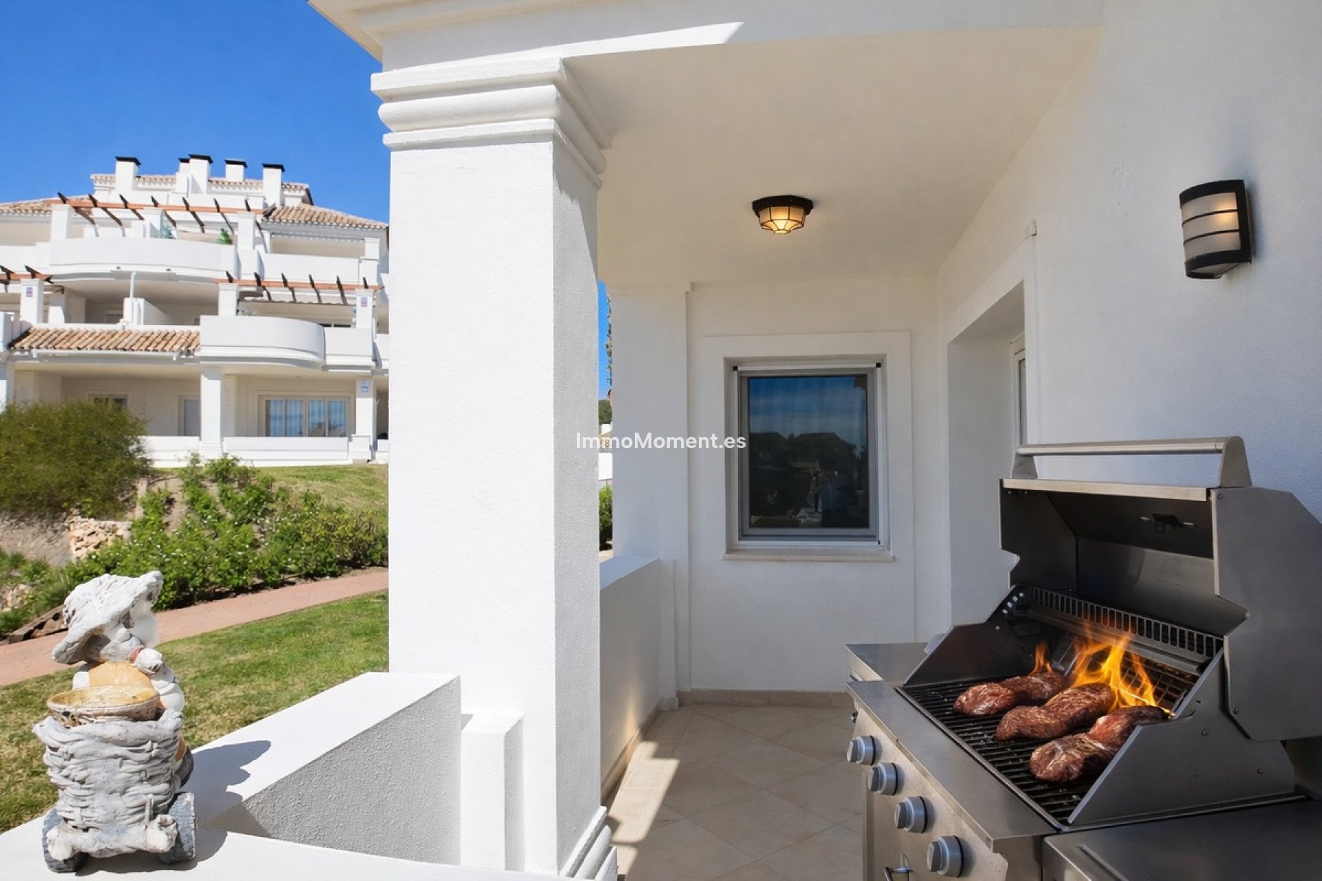 Resale - Apartment - Marbella - Nueva Andalucía
