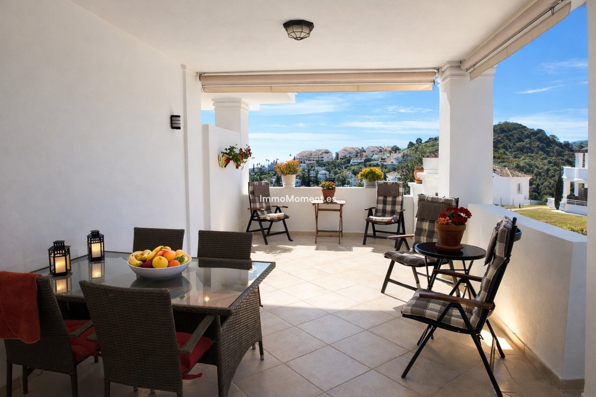 Resale - Apartment - Marbella - Nueva Andalucía