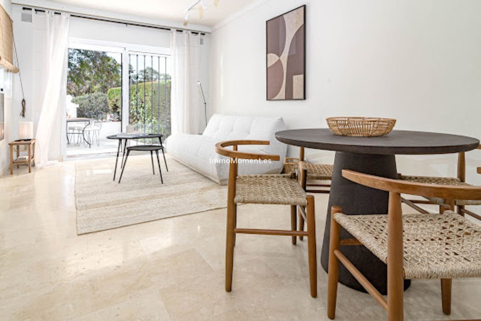 Resale - Apartment - Marbella - Nueva Andalucía