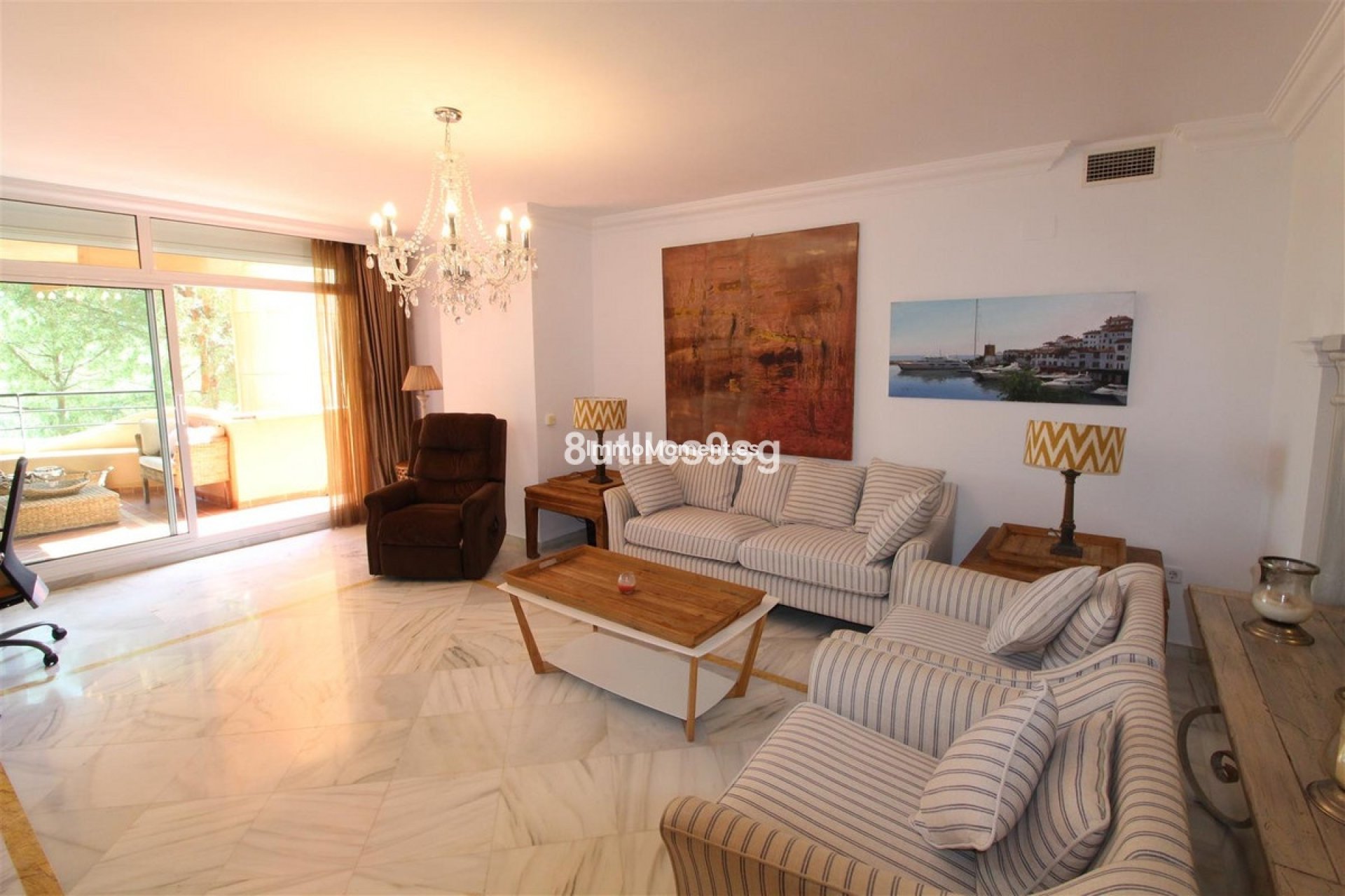 Resale - Apartment - Marbella - Nueva Andalucía