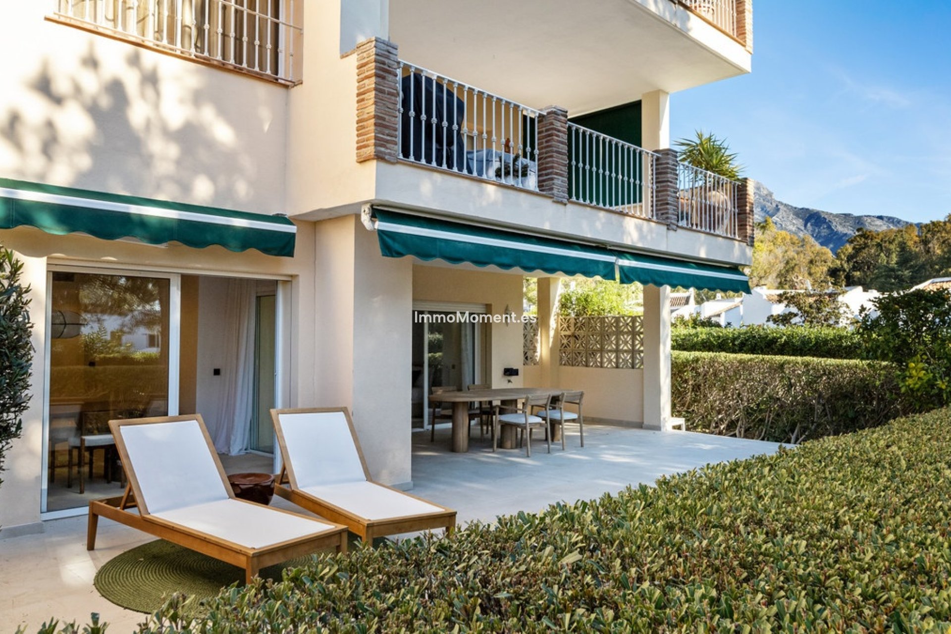 Resale - Apartment - Marbella - Nueva Andalucía