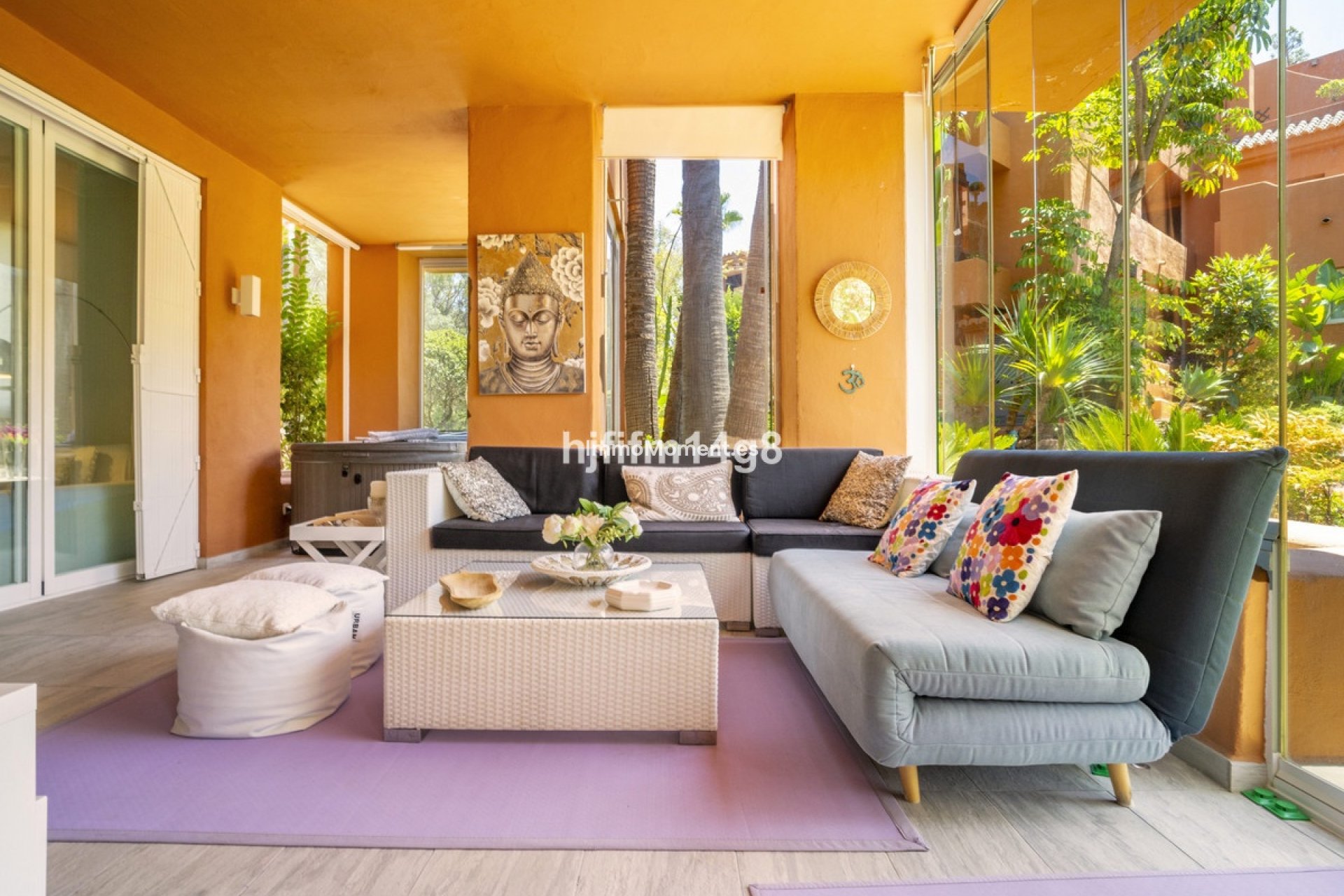 Resale - Apartment - Marbella - Nueva Andalucía