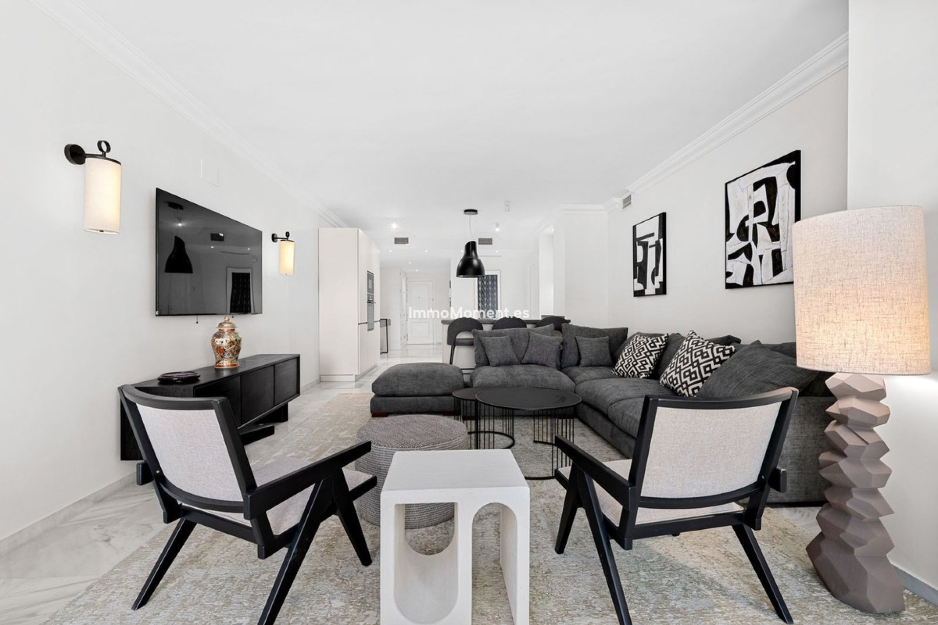 Resale - Apartment - Marbella - Nueva Andalucía