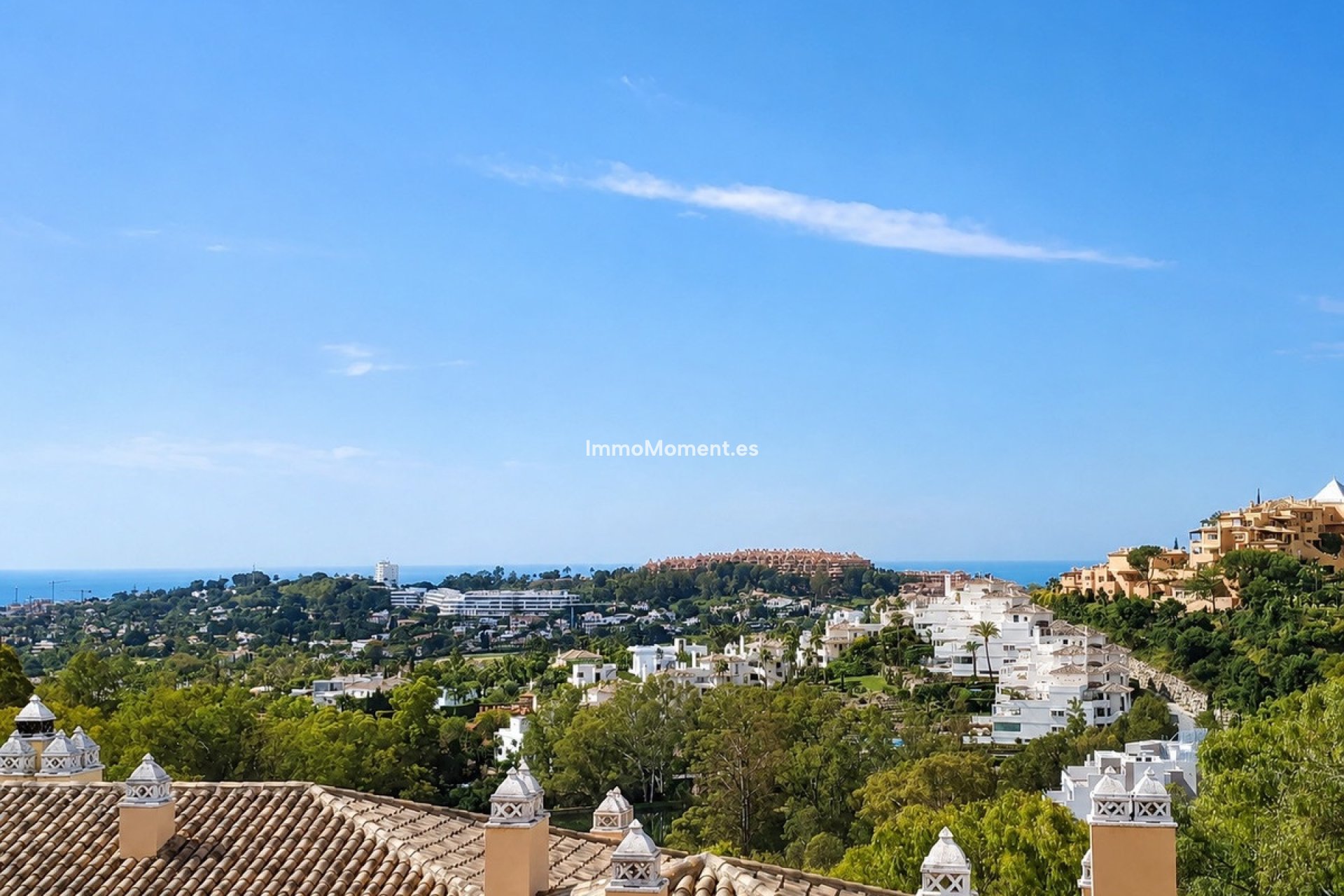 Resale - Apartment - Marbella - Nueva Andalucía