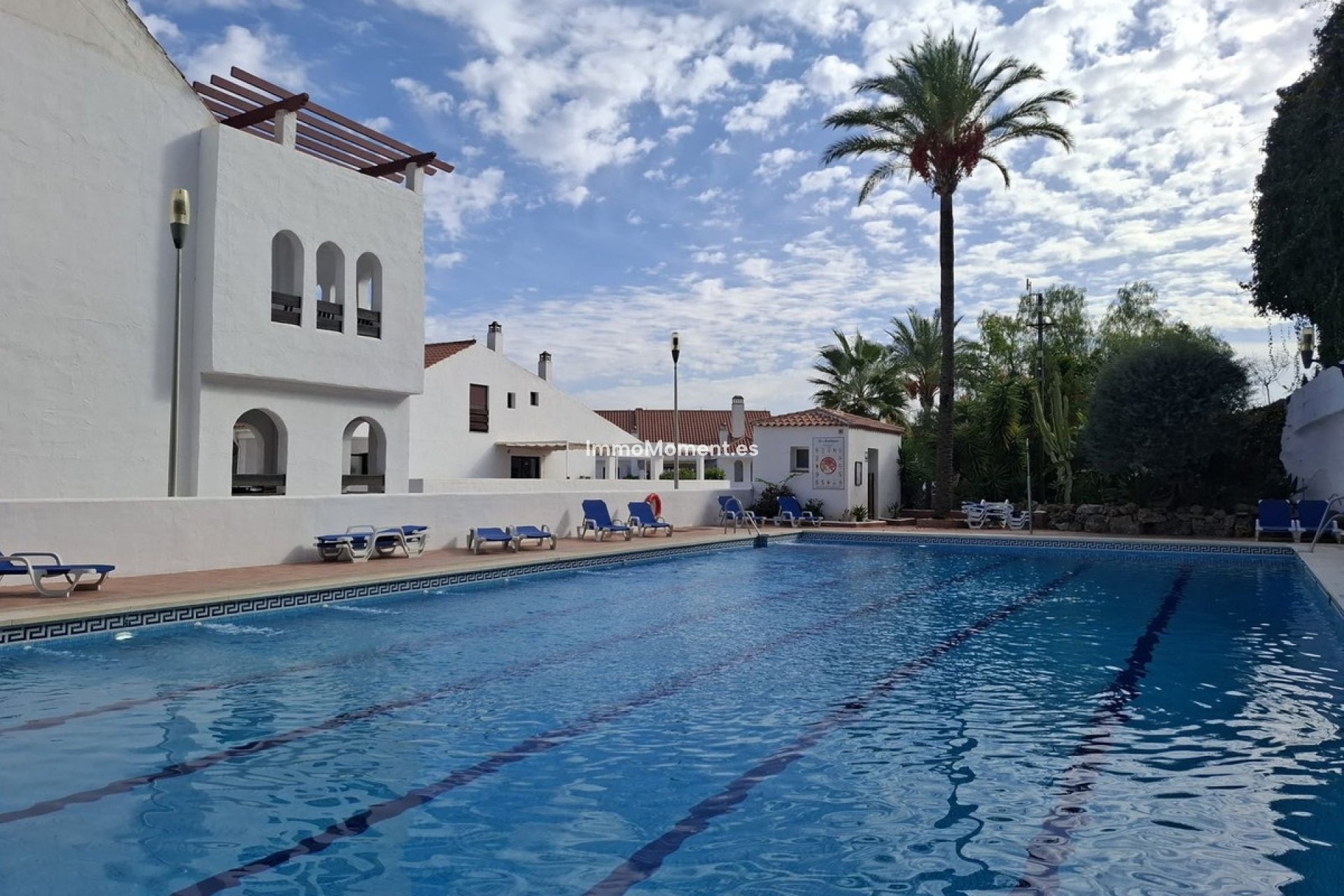 Resale - Apartment - Marbella - Nueva Andalucía