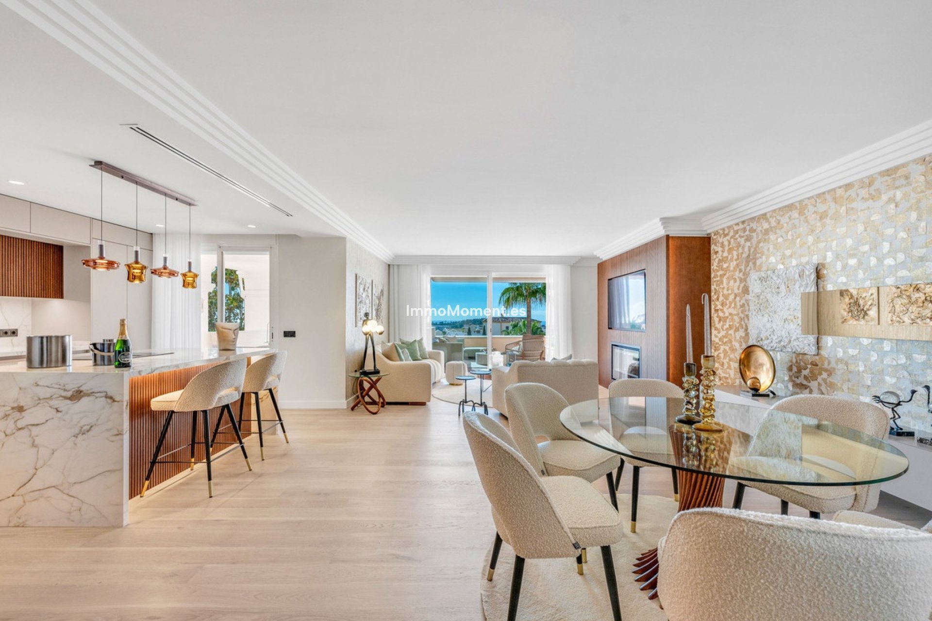 Resale - Apartment - Marbella - Nueva Andalucía