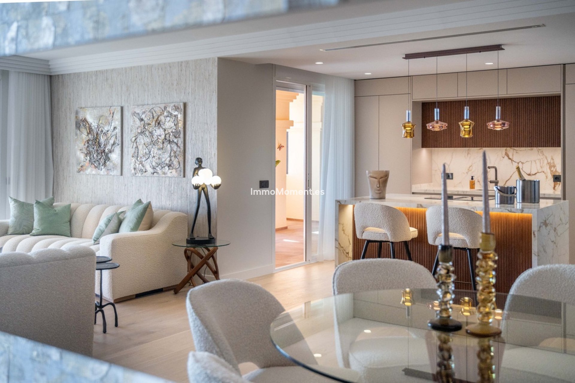 Resale - Apartment - Marbella - Nueva Andalucía