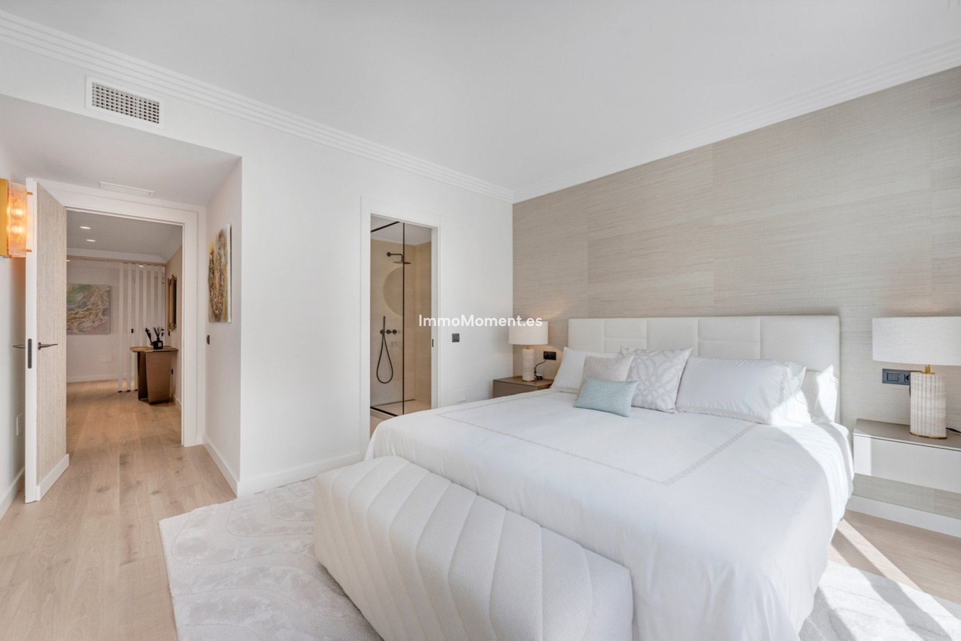Resale - Apartment - Marbella - Nueva Andalucía