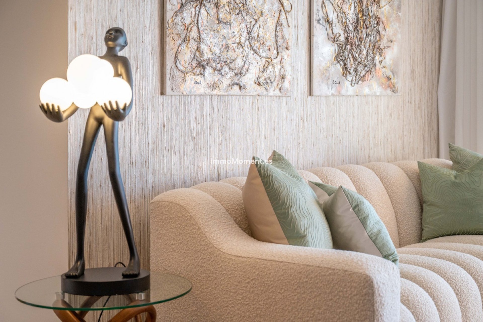Resale - Apartment - Marbella - Nueva Andalucía