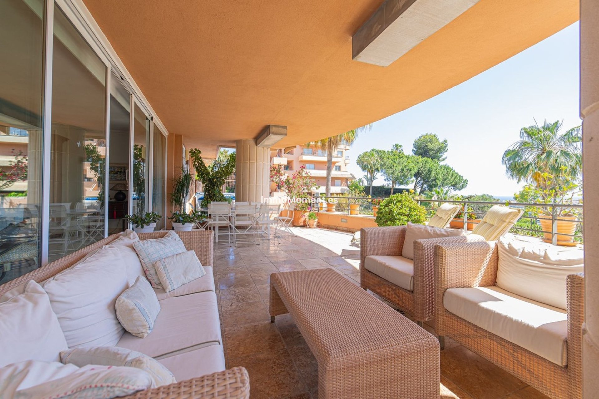 Resale - Apartment - Marbella - Nueva Andalucía