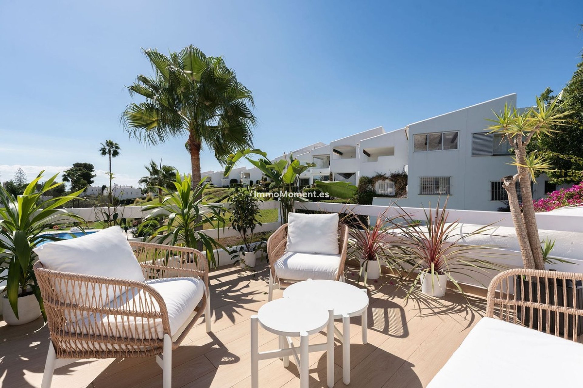 Resale - Apartment - Marbella - Nueva Andalucía