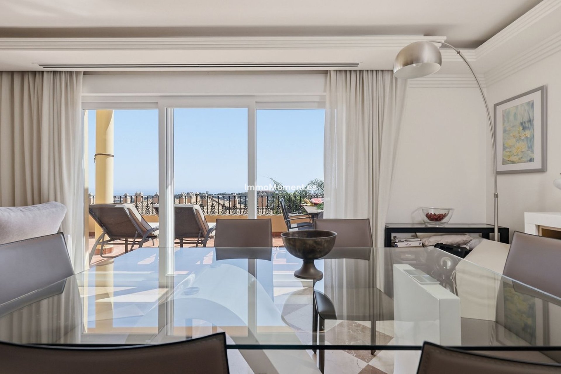 Resale - Apartment - Marbella - Nueva Andalucía