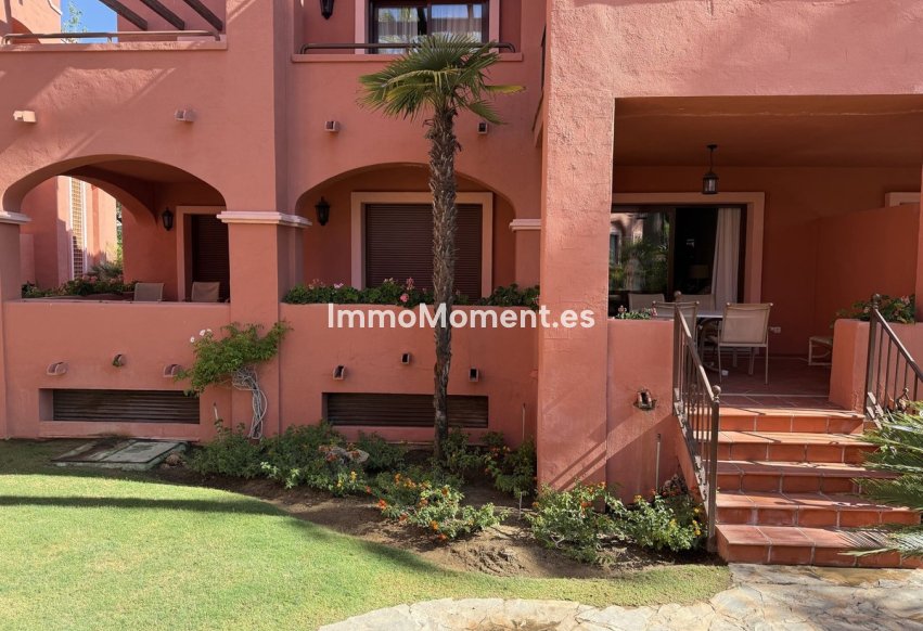 Resale - Apartment - Marbella - Nueva Andalucía