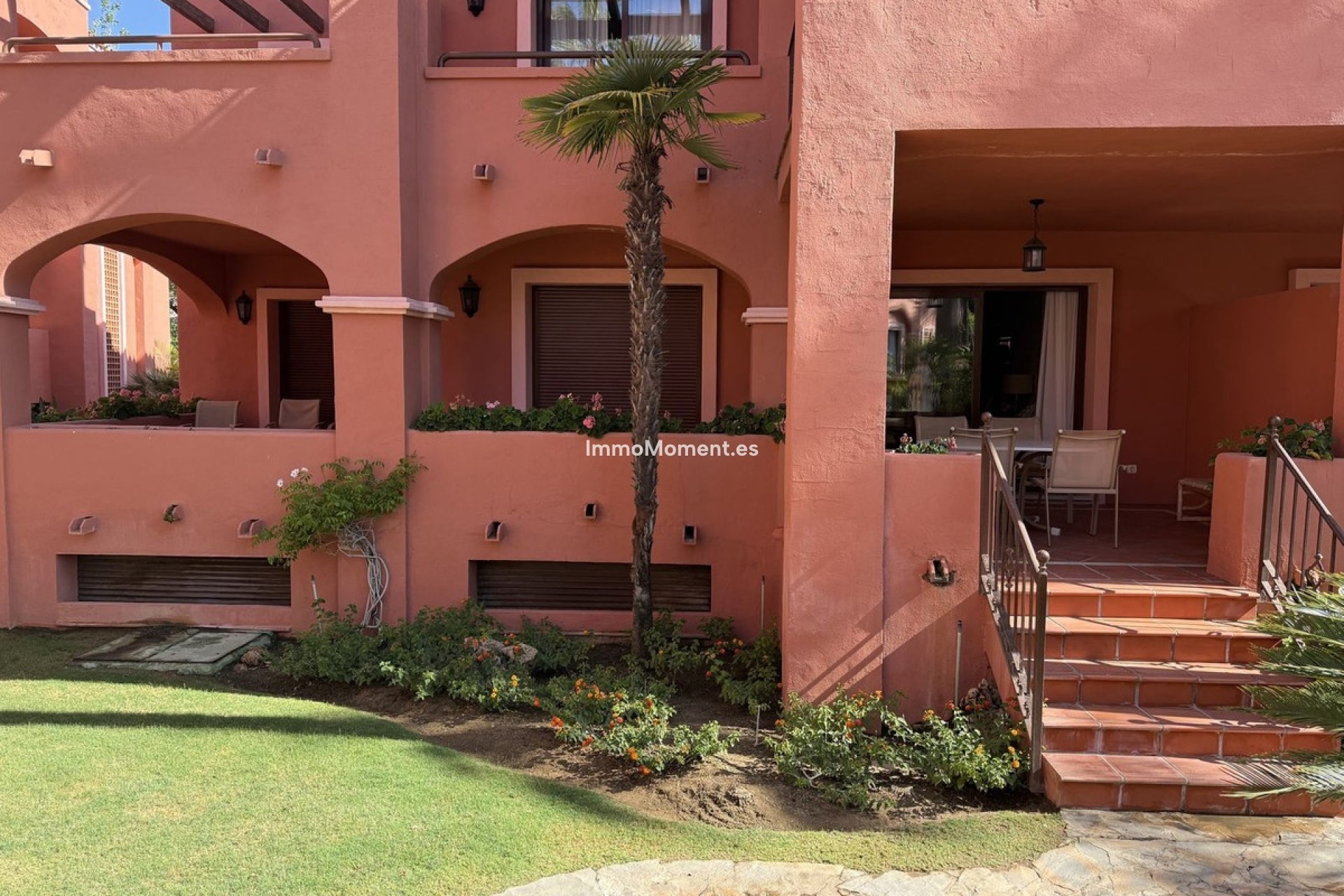 Resale - Apartment - Marbella - Nueva Andalucía