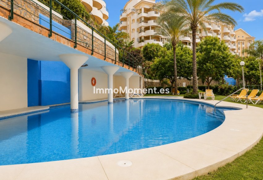 Resale - Apartment - Marbella - Nueva Andalucía