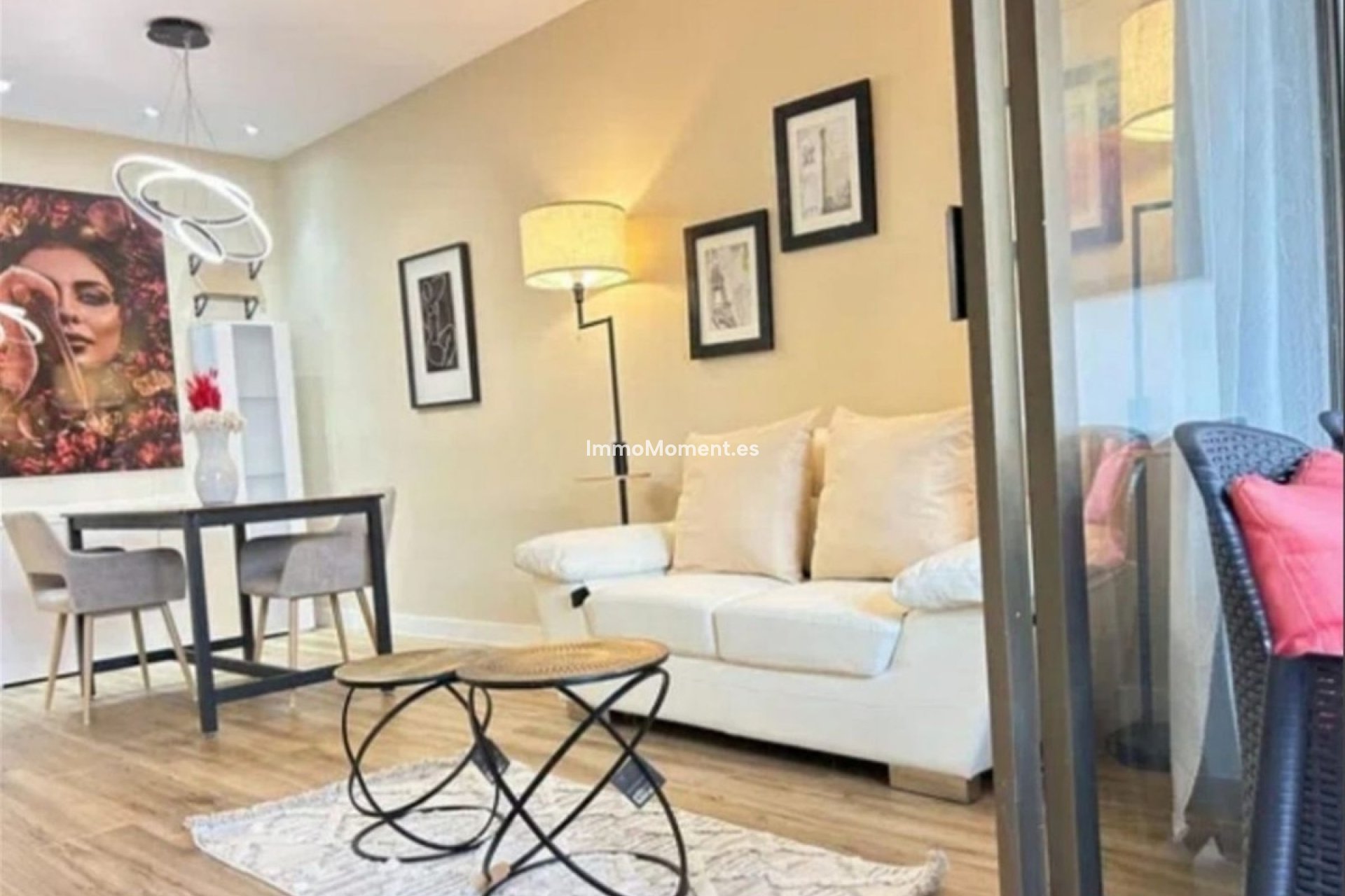 Resale - Apartment - Marbella - Nueva Andalucía