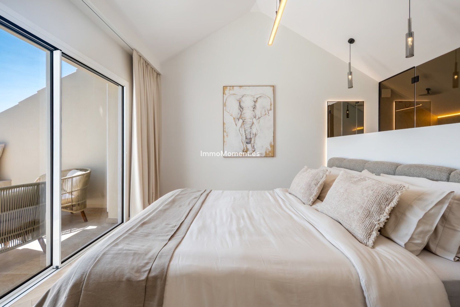 Resale - Apartment - Marbella - Nueva Andalucía