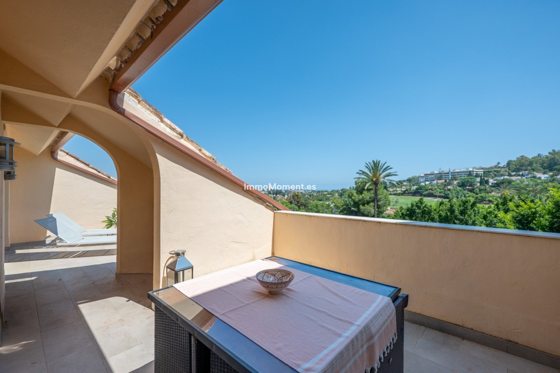 Resale - Apartment - Marbella - Nueva Andalucía